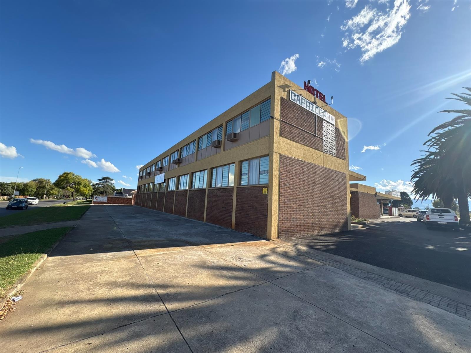 Hotel For Sale in Lennoxton, Newcastle, KwaZulu Natal