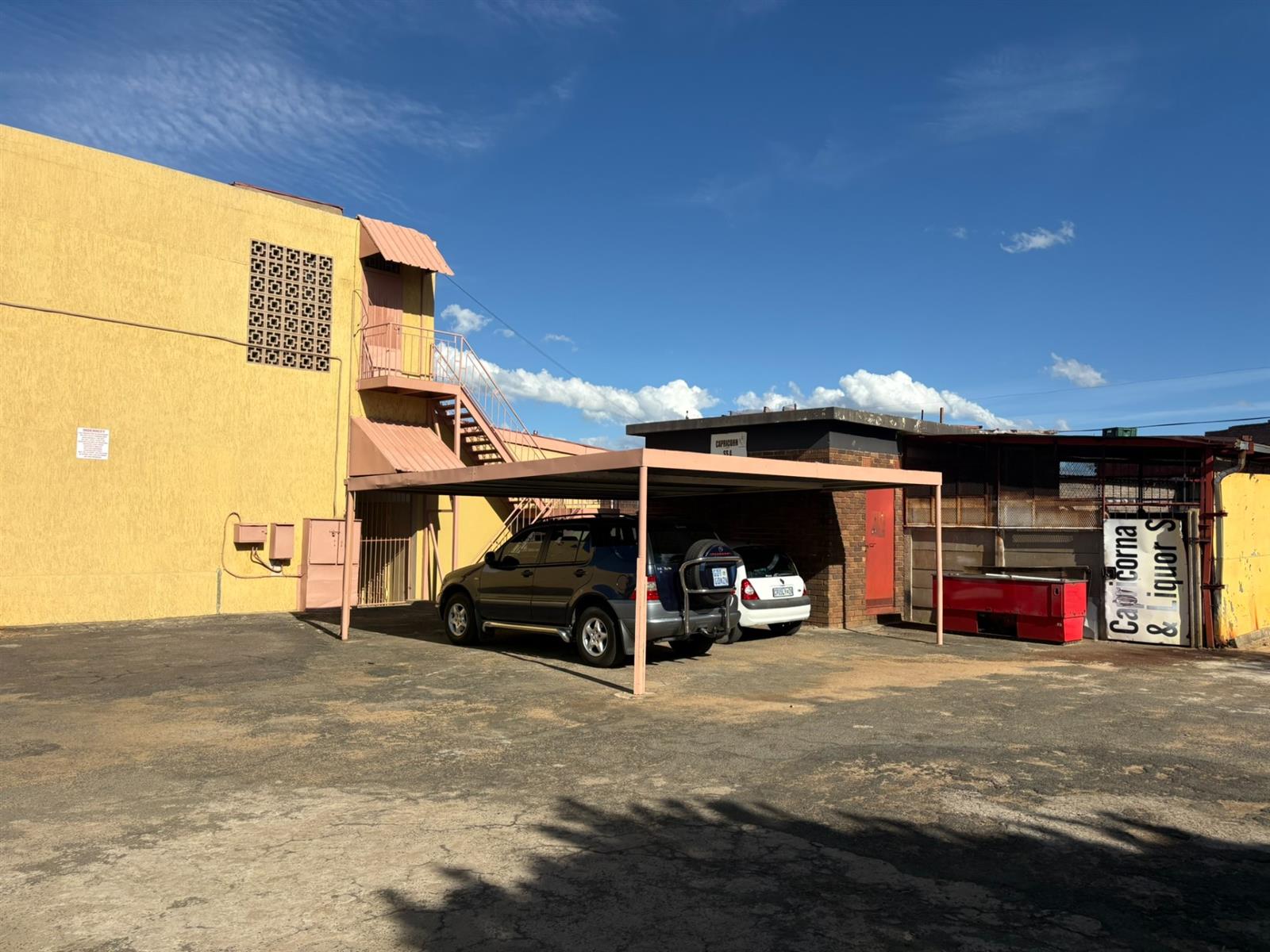 Hotel For Sale in Lennoxton, Newcastle, KwaZulu Natal