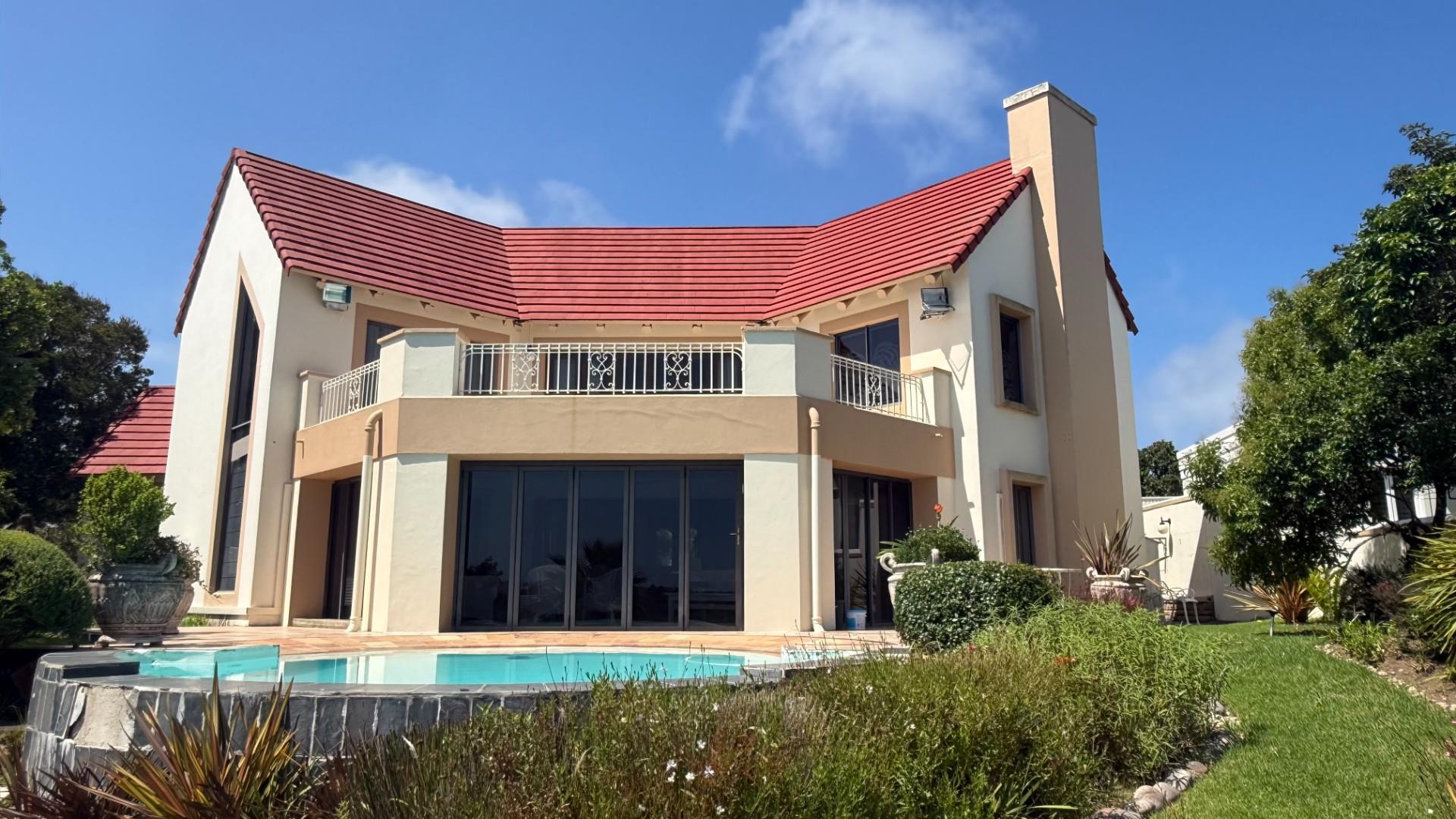 House For Sale in Pezula Golf Estate, Knysna