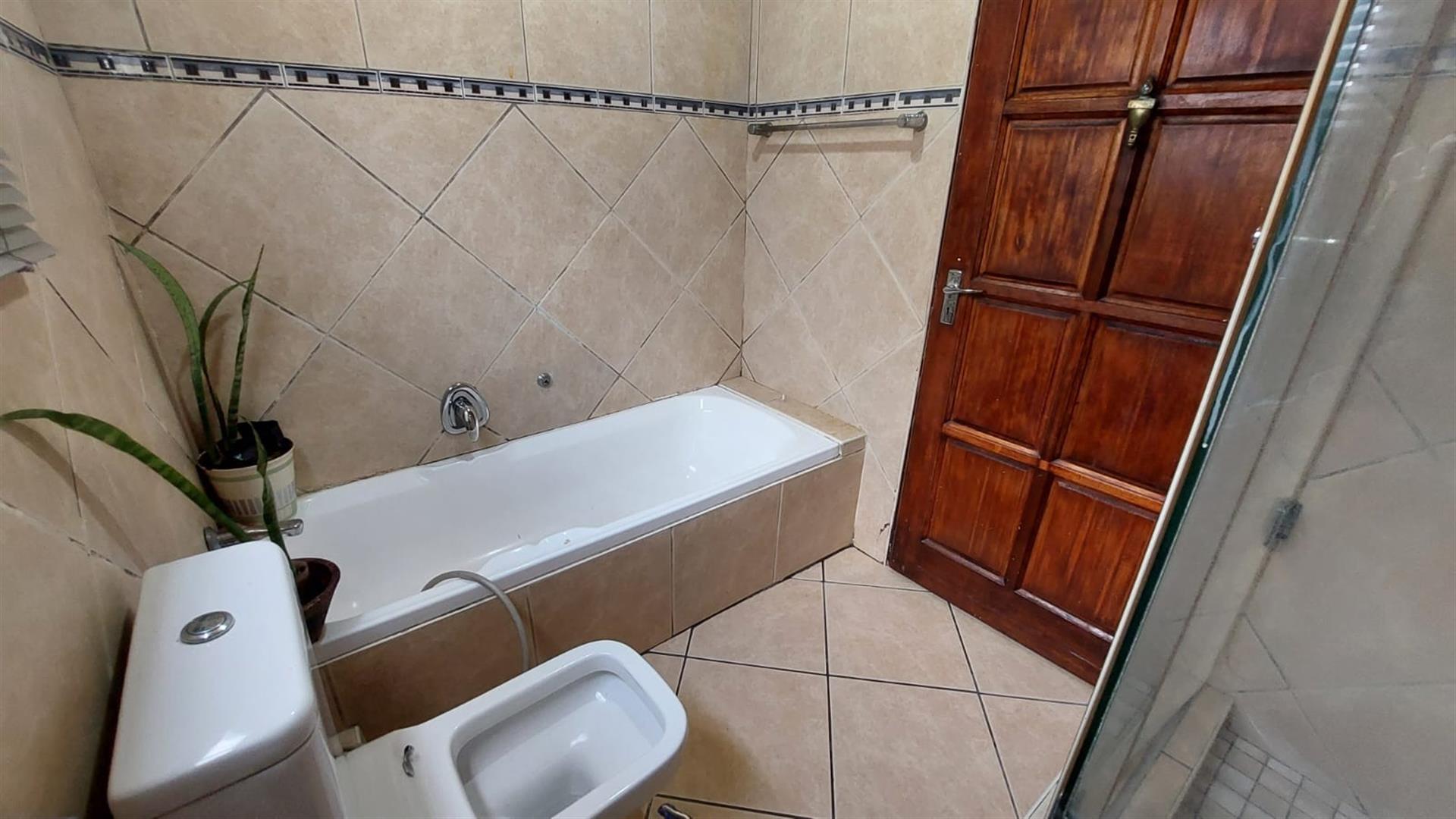 GREAT DEAL MR OR MRS RENTER!