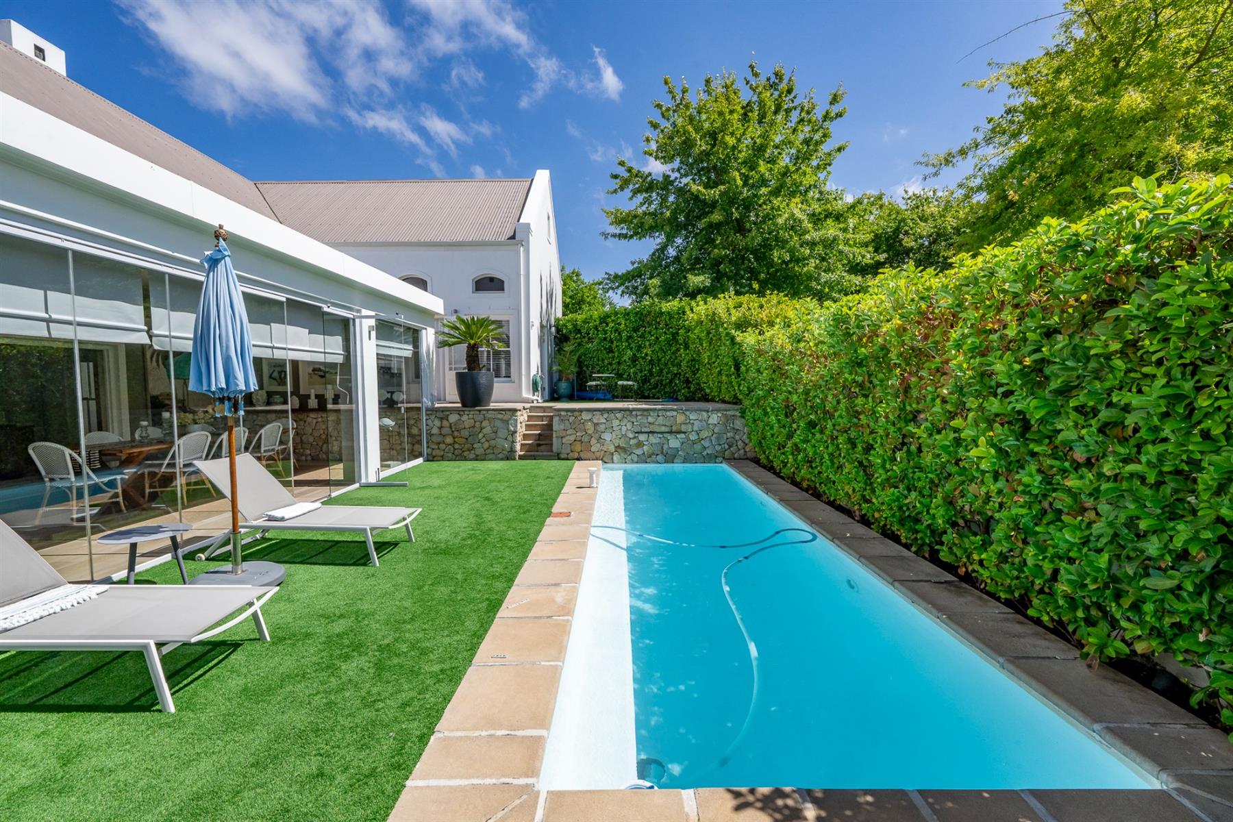 Luxurious Golf Estate Villa Available For Short-Term Rent