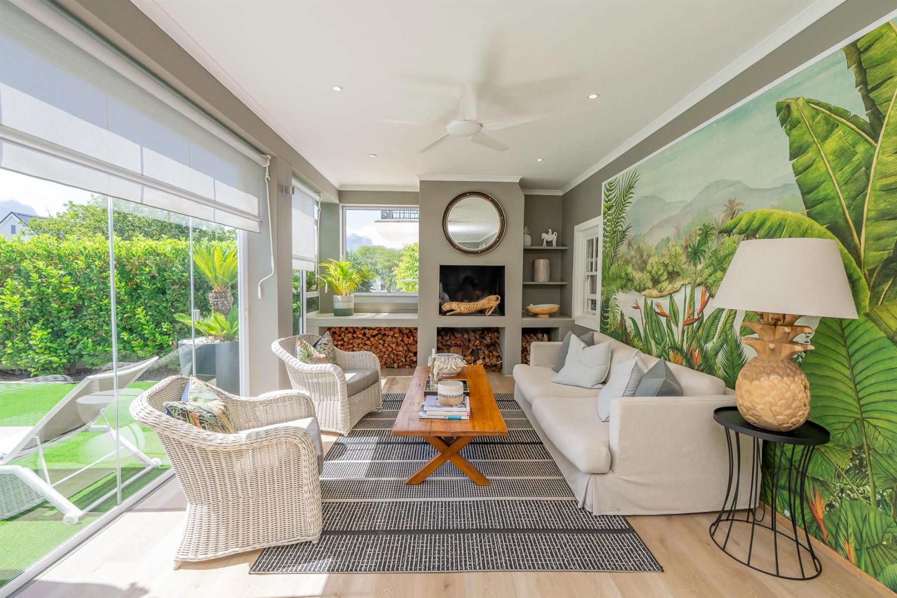 Luxurious Golf Estate Villa Available For Short-Term Rent