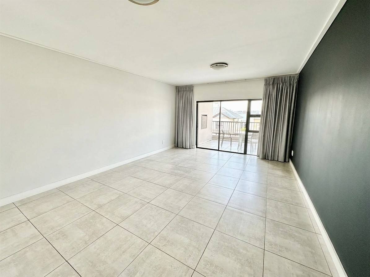 Apartment for rent in The Polofields, Waterfall, Midrand, 119 AAR (2nd floor), Polofields Lifestyle, 1 Polofields Drive, The Polofields, Waterfall, Midrand, Gauteng, 110 m²