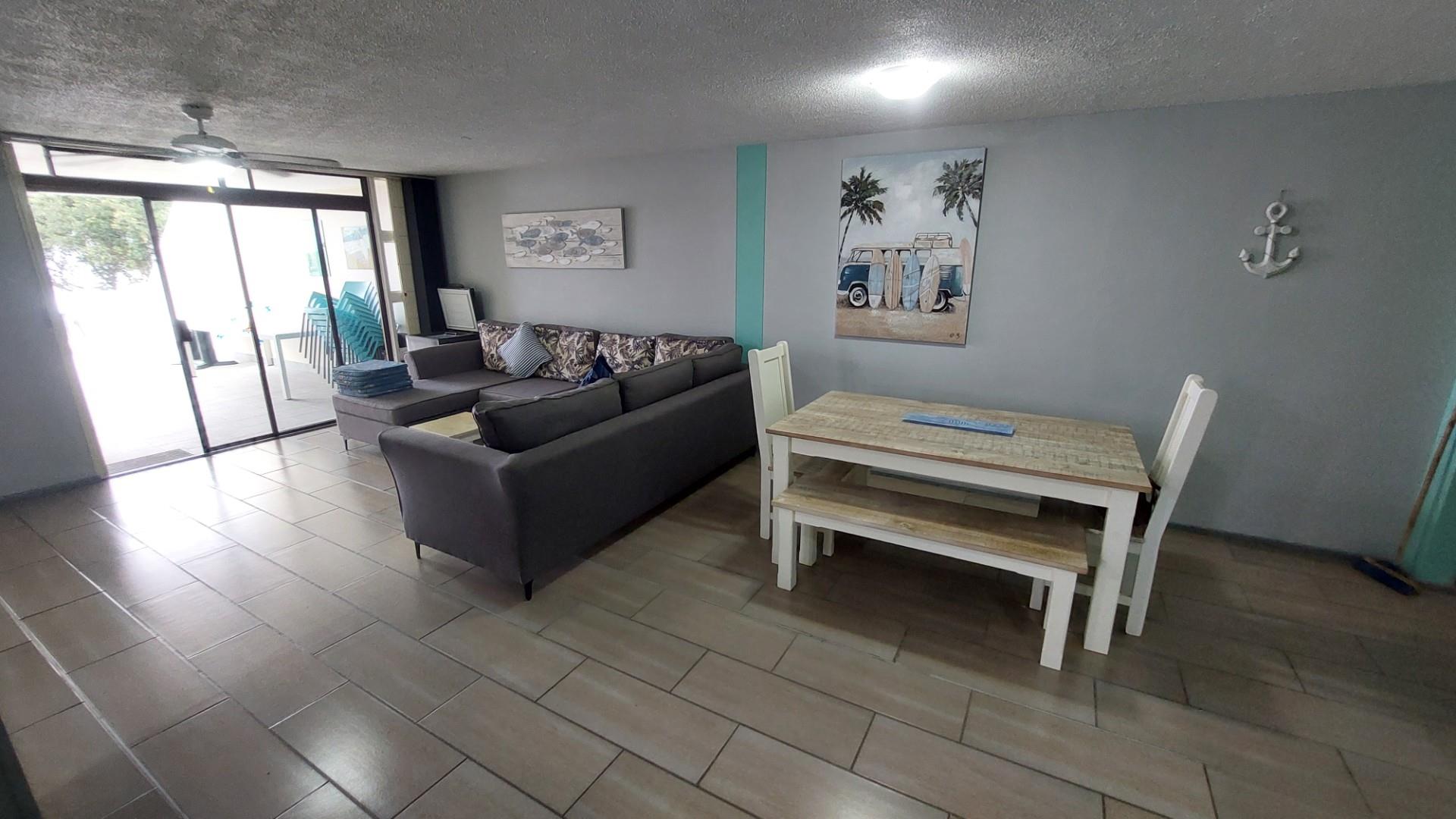 First floor apartment For Sale in Manaba Beach, Margate, KwaZulu Natal