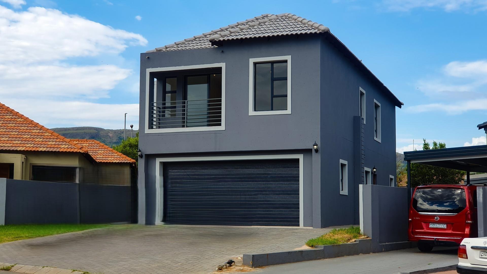 House For Sale in Gateway Manor, Hartbeespoort, North West
