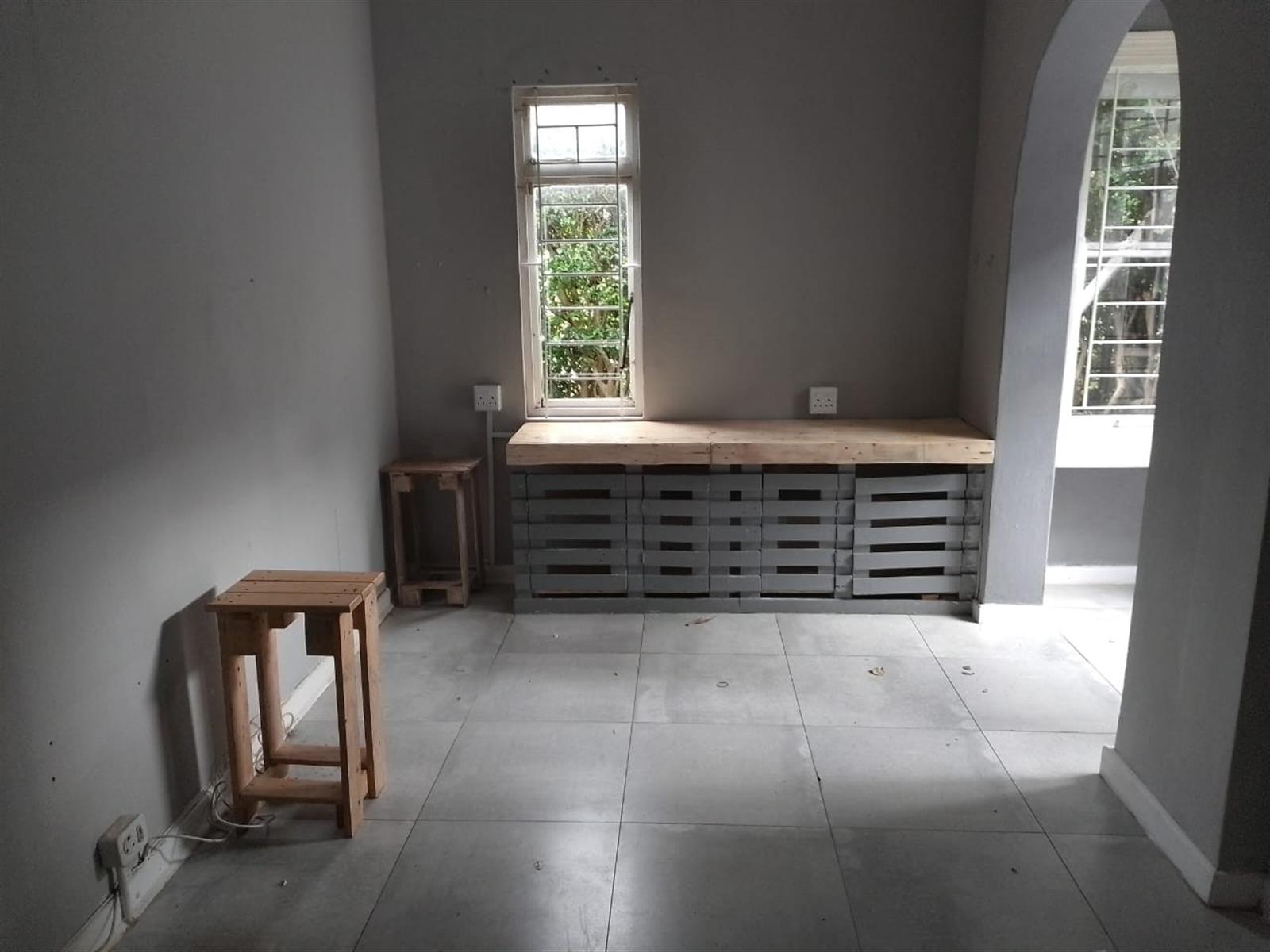 One Sleeper female commune To Rent in Glenwood, Durban, KwaZulu Natal
