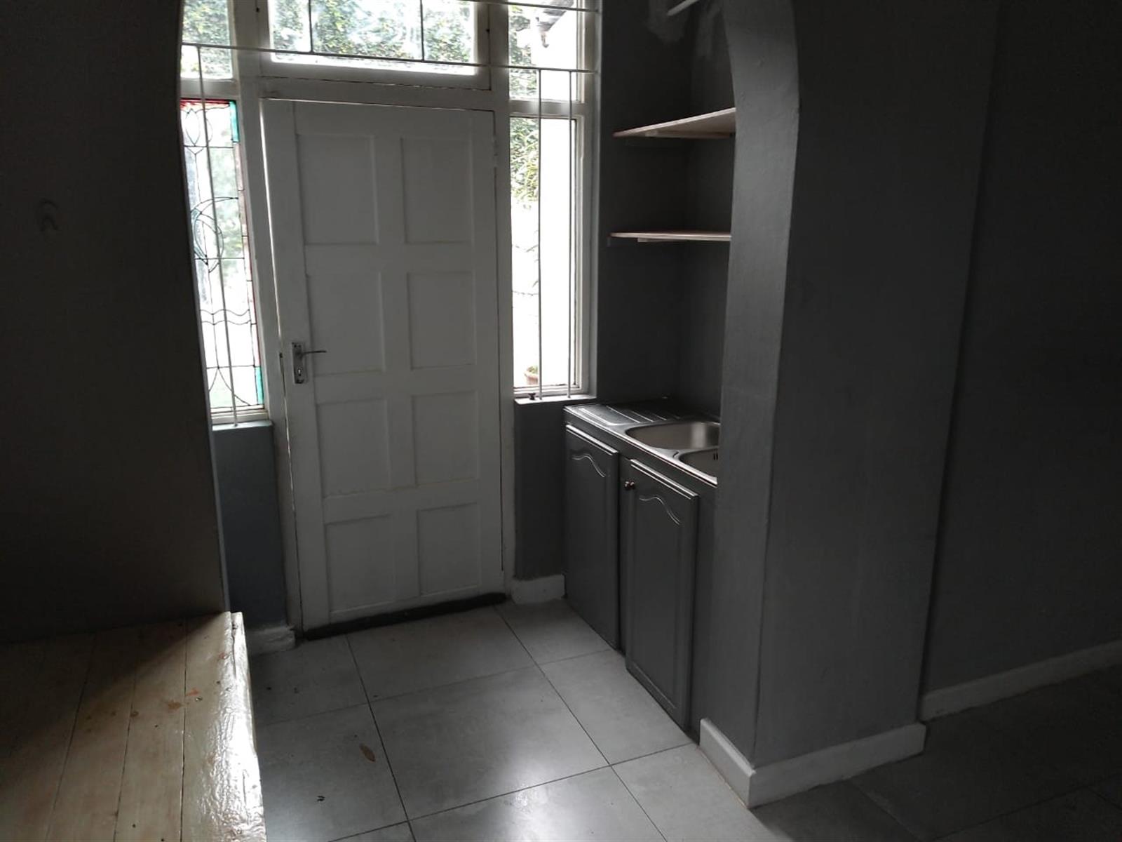 One Sleeper female commune To Rent in Glenwood, Durban, KwaZulu Natal