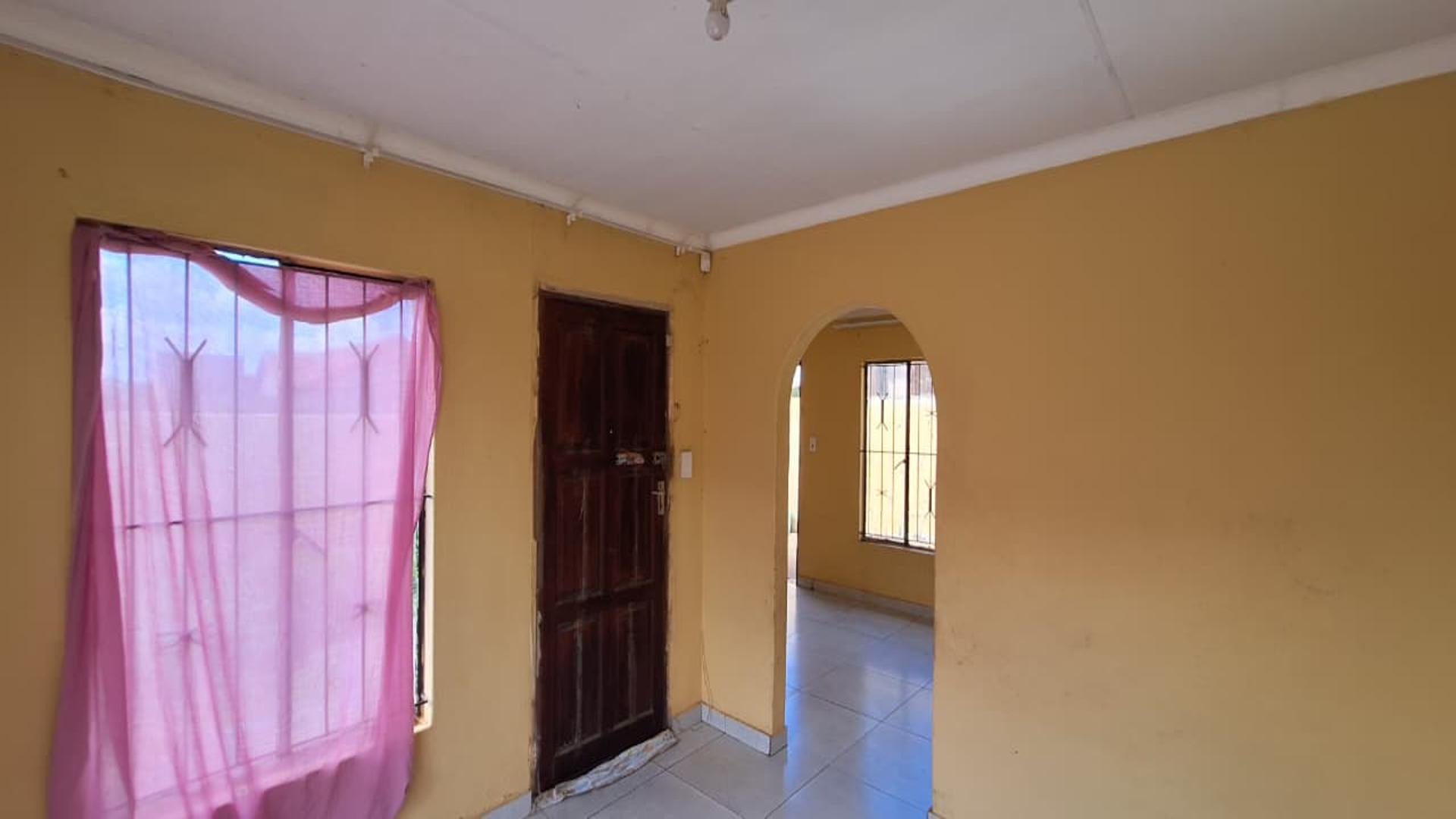 House For Sale in Ennerdale, Johannesburg