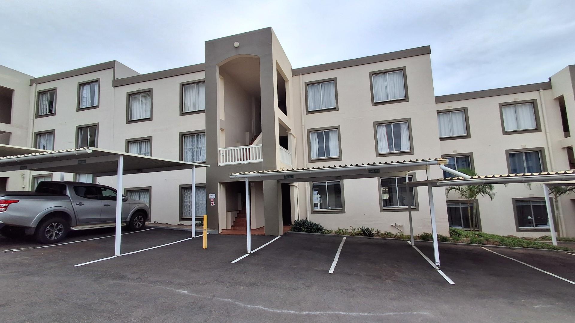 Immaculate beachfront living in sought-after Uvongo complex