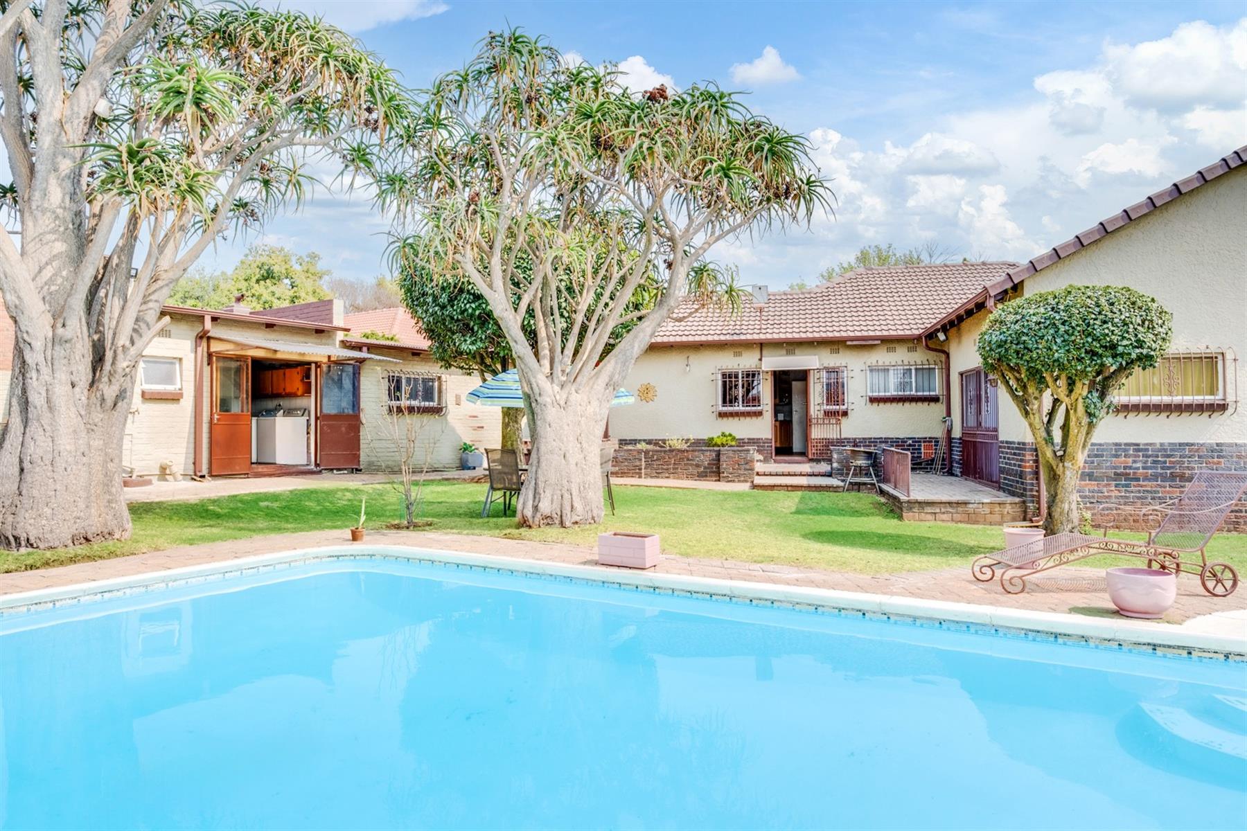 House for sale in Hurlyvale, Edenvale, 991 m²