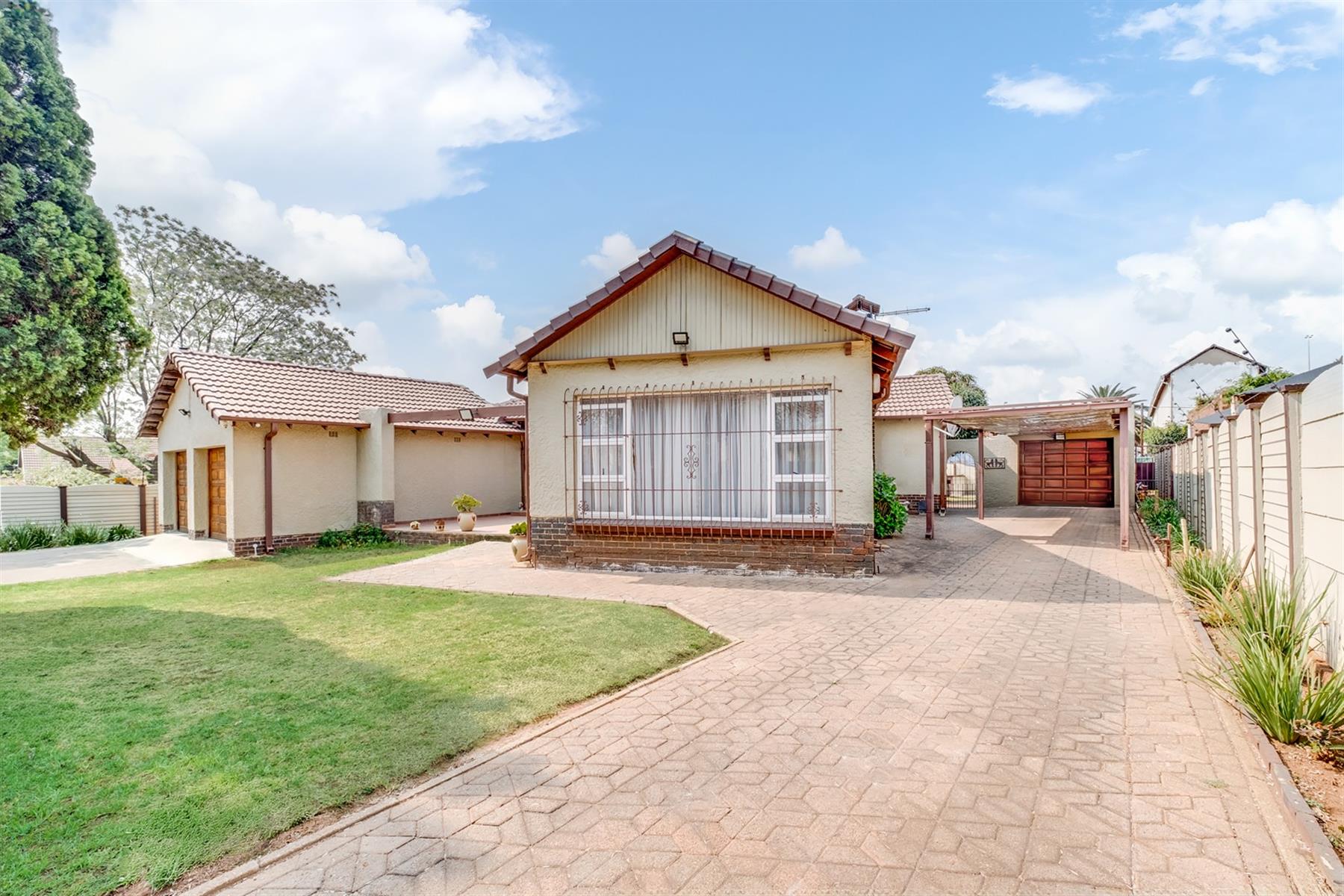 House for sale in Hurlyvale, Edenvale, 991 m²