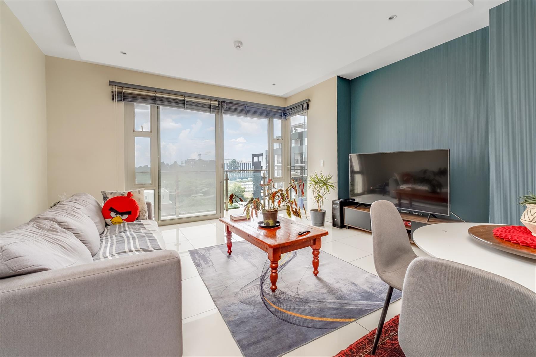 One of the Largest 2bed Apartments in the Tyrwhitt, Rosebank