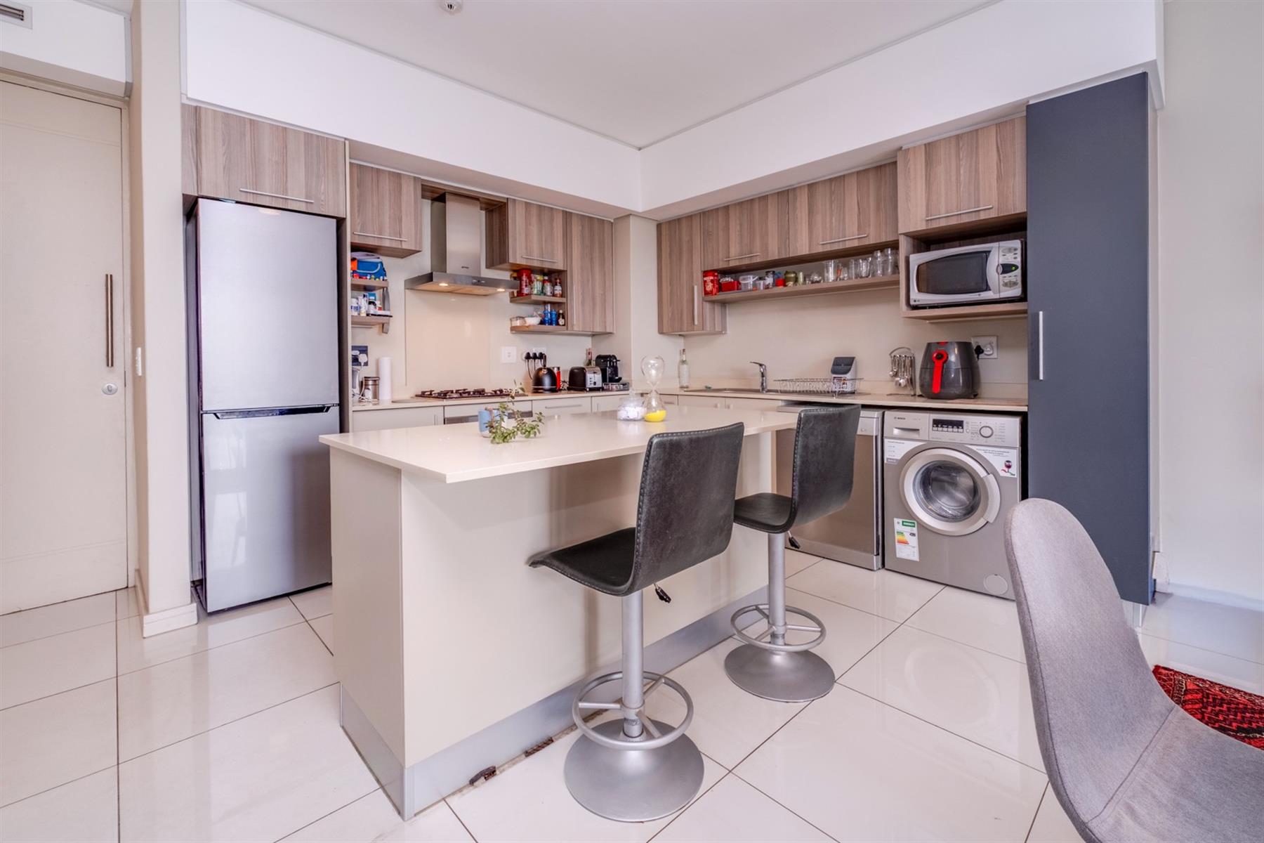 One of the Largest 2bed Apartments in the Tyrwhitt, Rosebank
