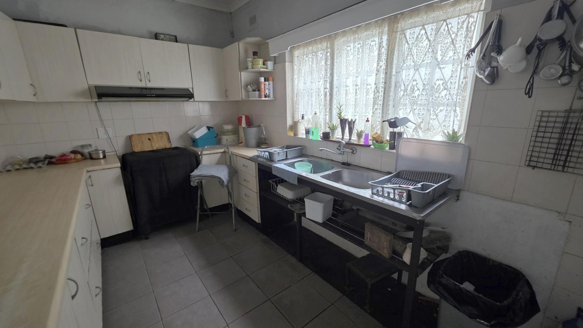 Cape Dutch Style Home For Sale in Margate with additional flatlets