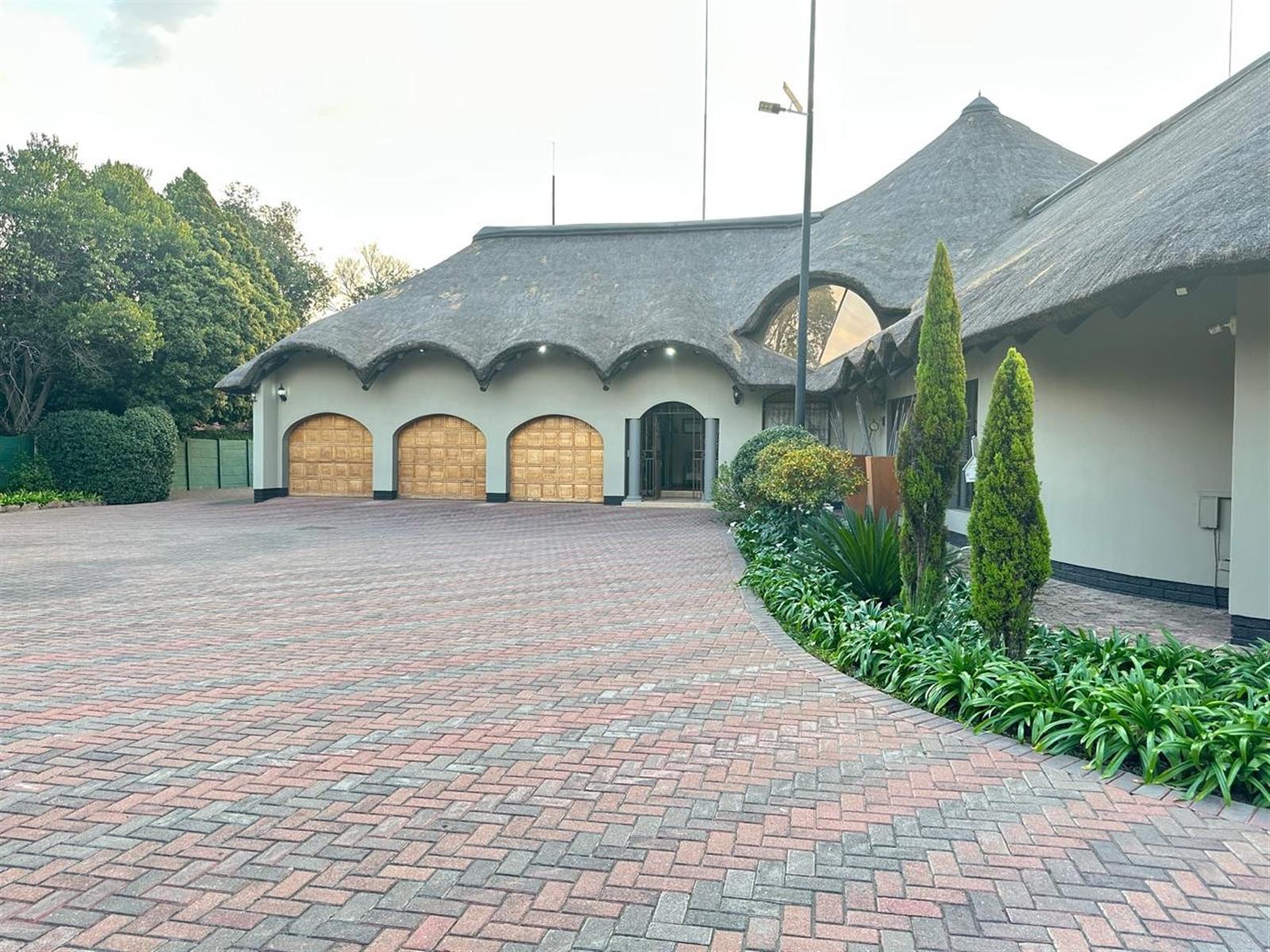 Luxury at it's finest! 2 Houses on One Stand?!