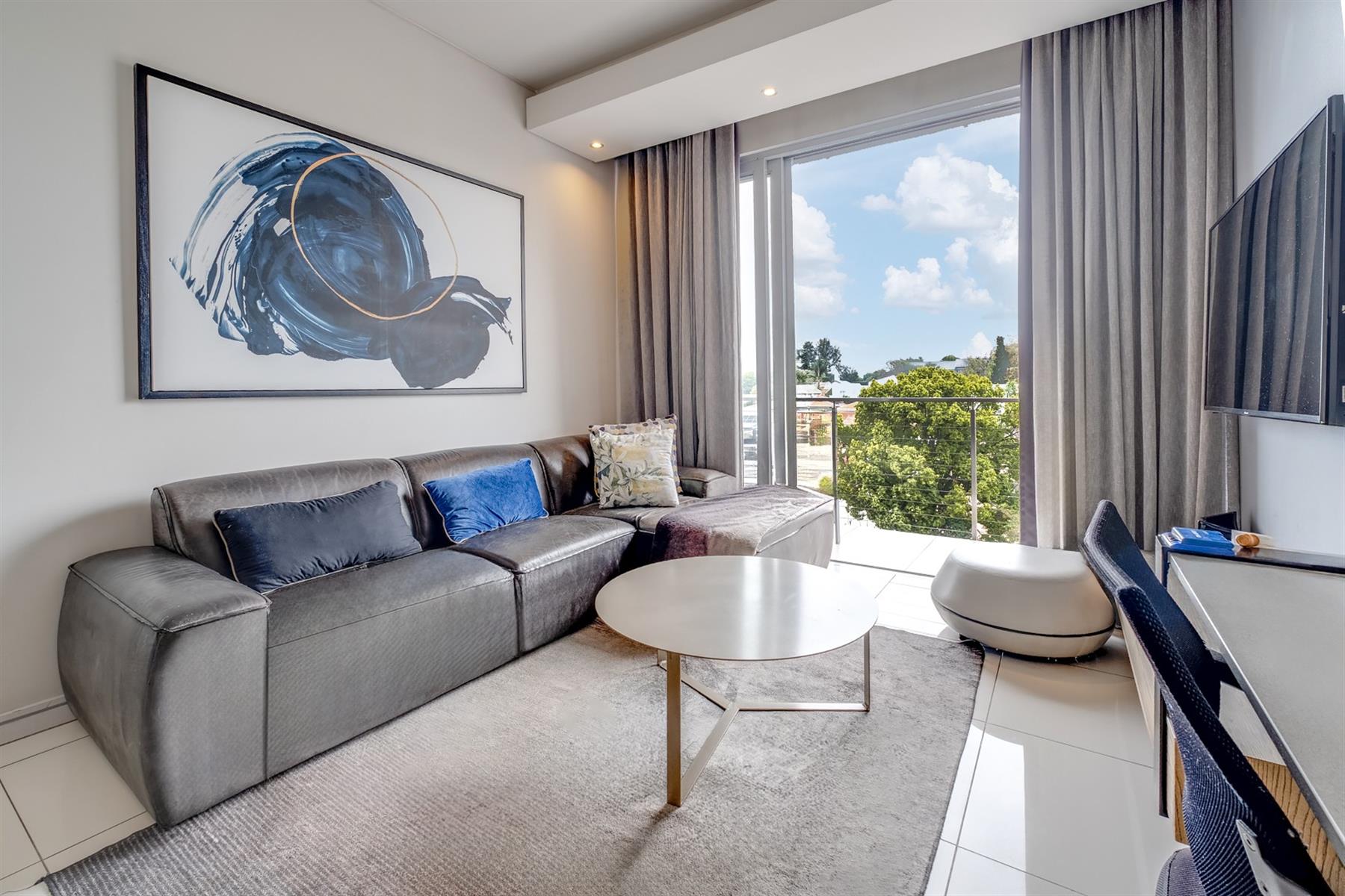 Stunning Apartment For Sale in Sandown, Sandton