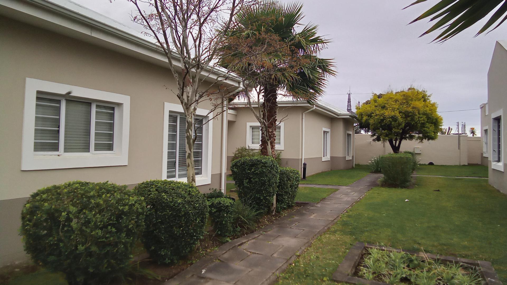 Two bedroom Townhouse in Beacon Bay