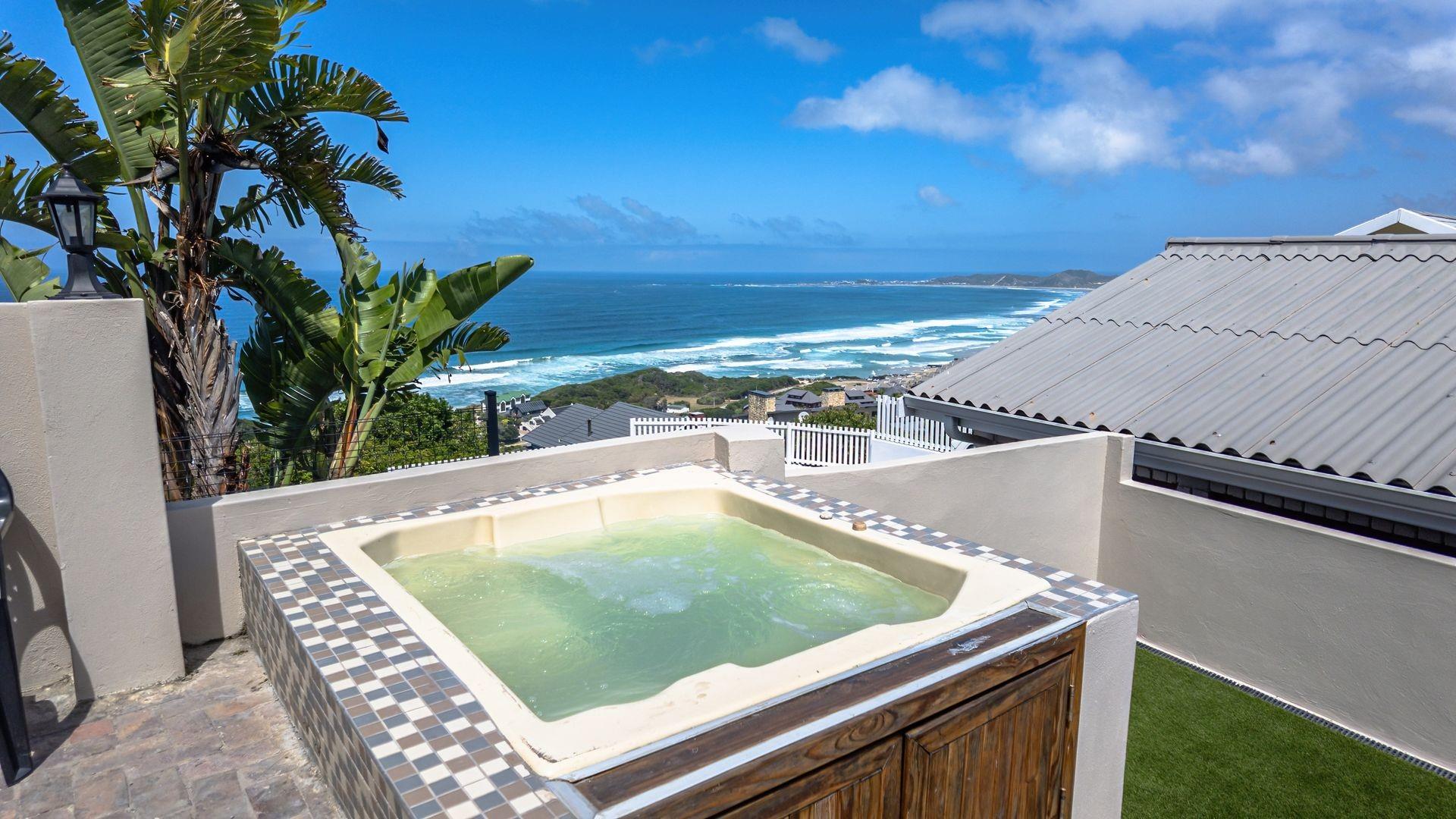 House for sale in Brenton On Sea, Knysna, 147 Watsonia Avenue, Brenton On Sea, Knysna, Western Cape, 380 m²