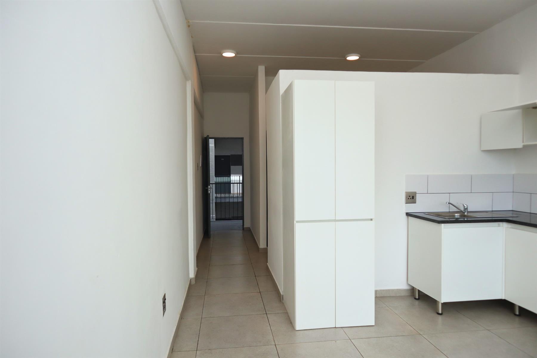 Apartment for rent in Ferndale, Randburg, 193, The Base, 323 Surrey Avenue, Ferndale, Randburg, Gauteng, 33 m²