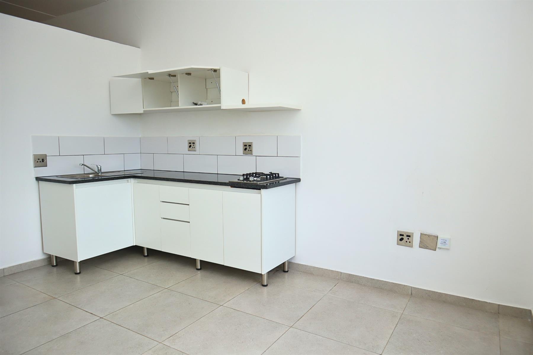 Apartment for rent in Ferndale, Randburg, 193, The Base, 323 Surrey Avenue, Ferndale, Randburg, Gauteng, 33 m²