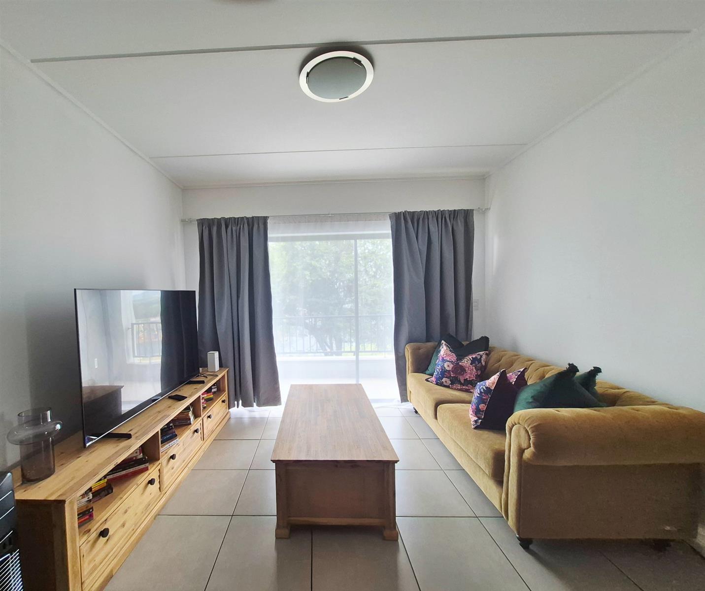 Modern 2-Bedroom Apartment in The Reid - Ideal for First-Time Buyers and Investors