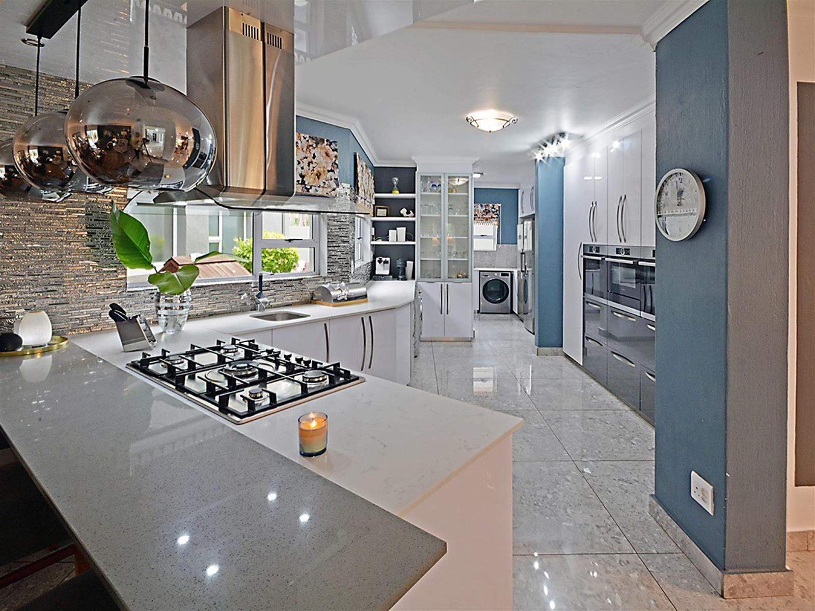 4 Bedroom - Glen Erasmia