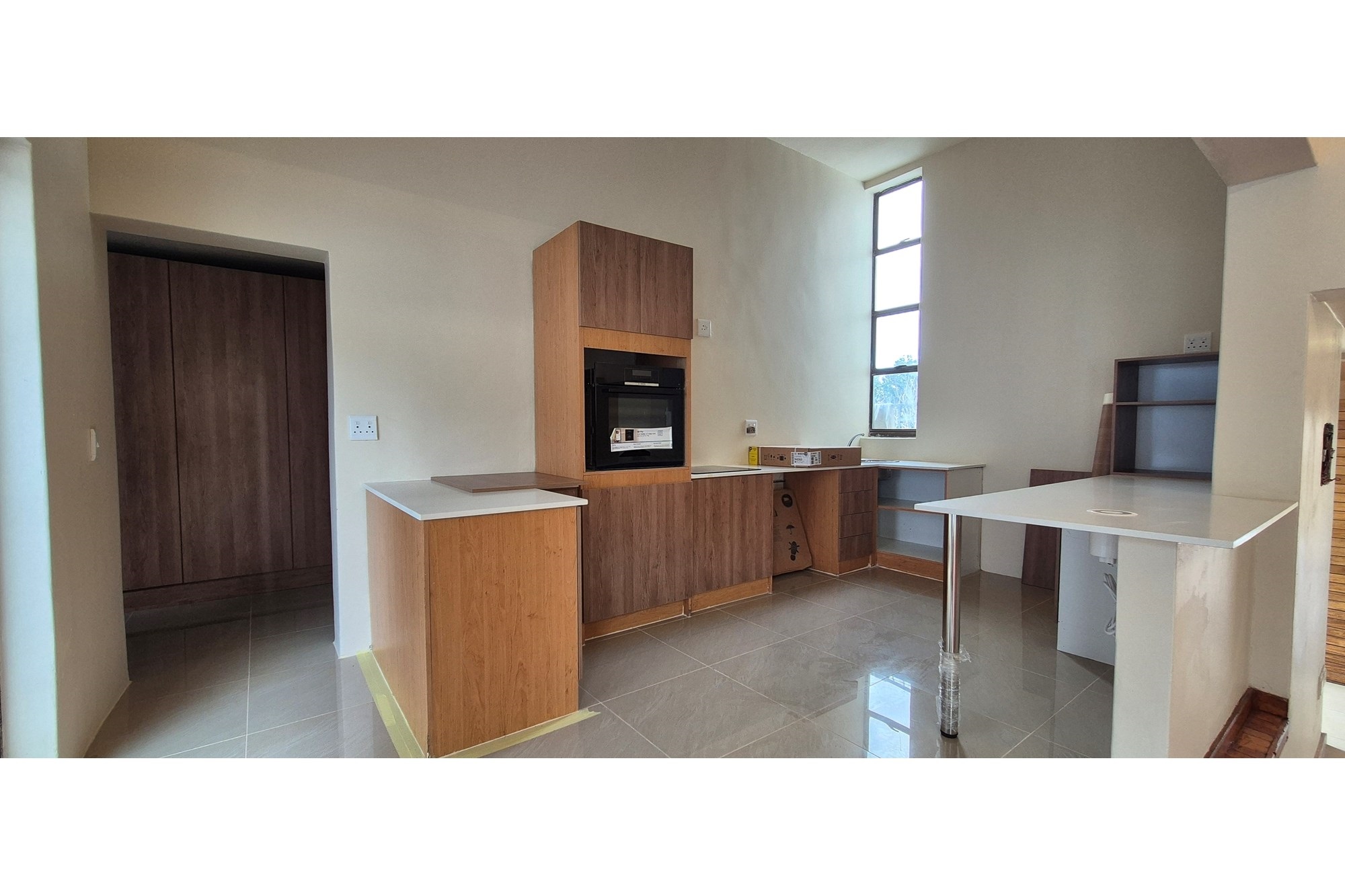 Beautiful Family Home with Views For Rental in Observatory