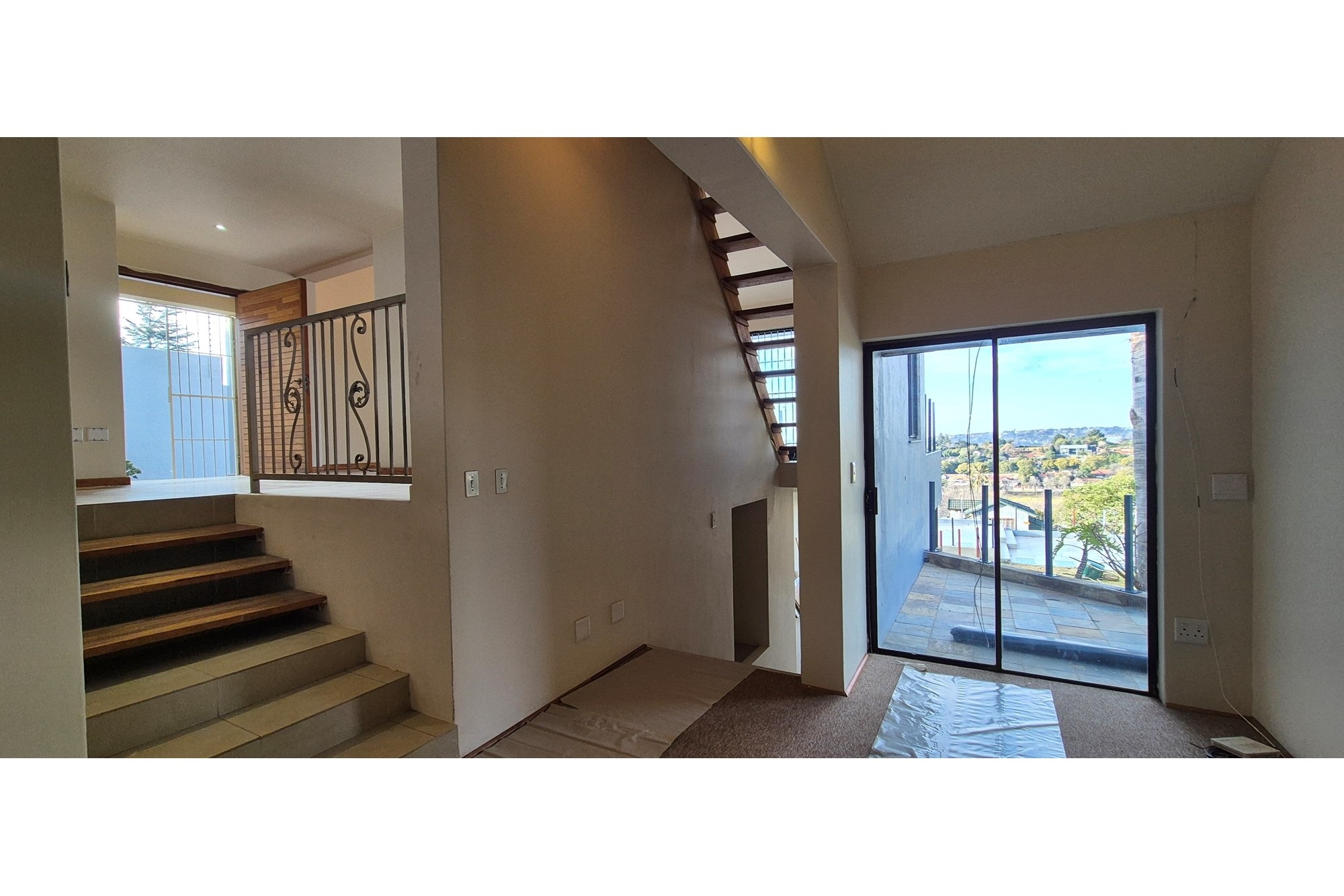 Beautiful Family Home with Views For Rental in Observatory