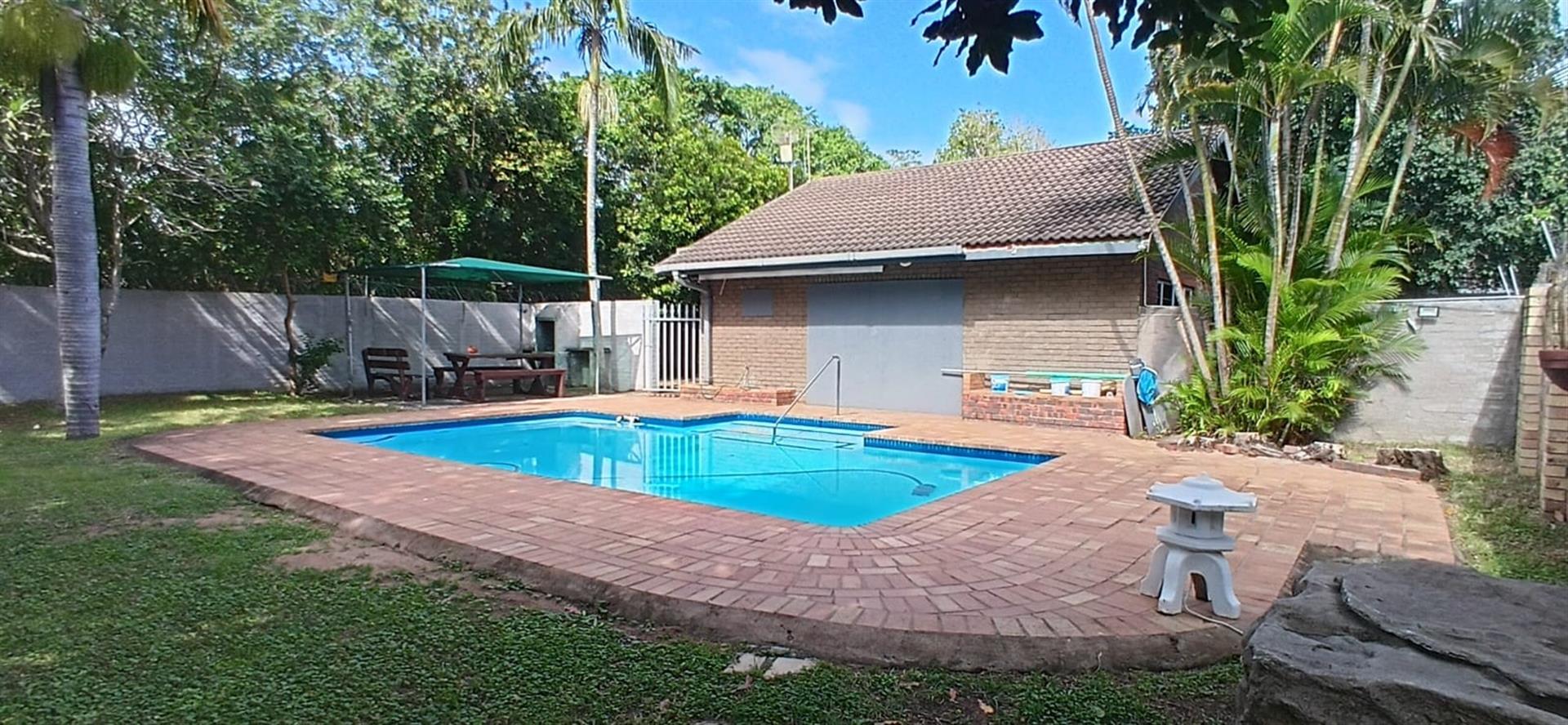 2 times 4 Bedroom Houses plus Granny flat for Sale in Meer En See, Richards Bay