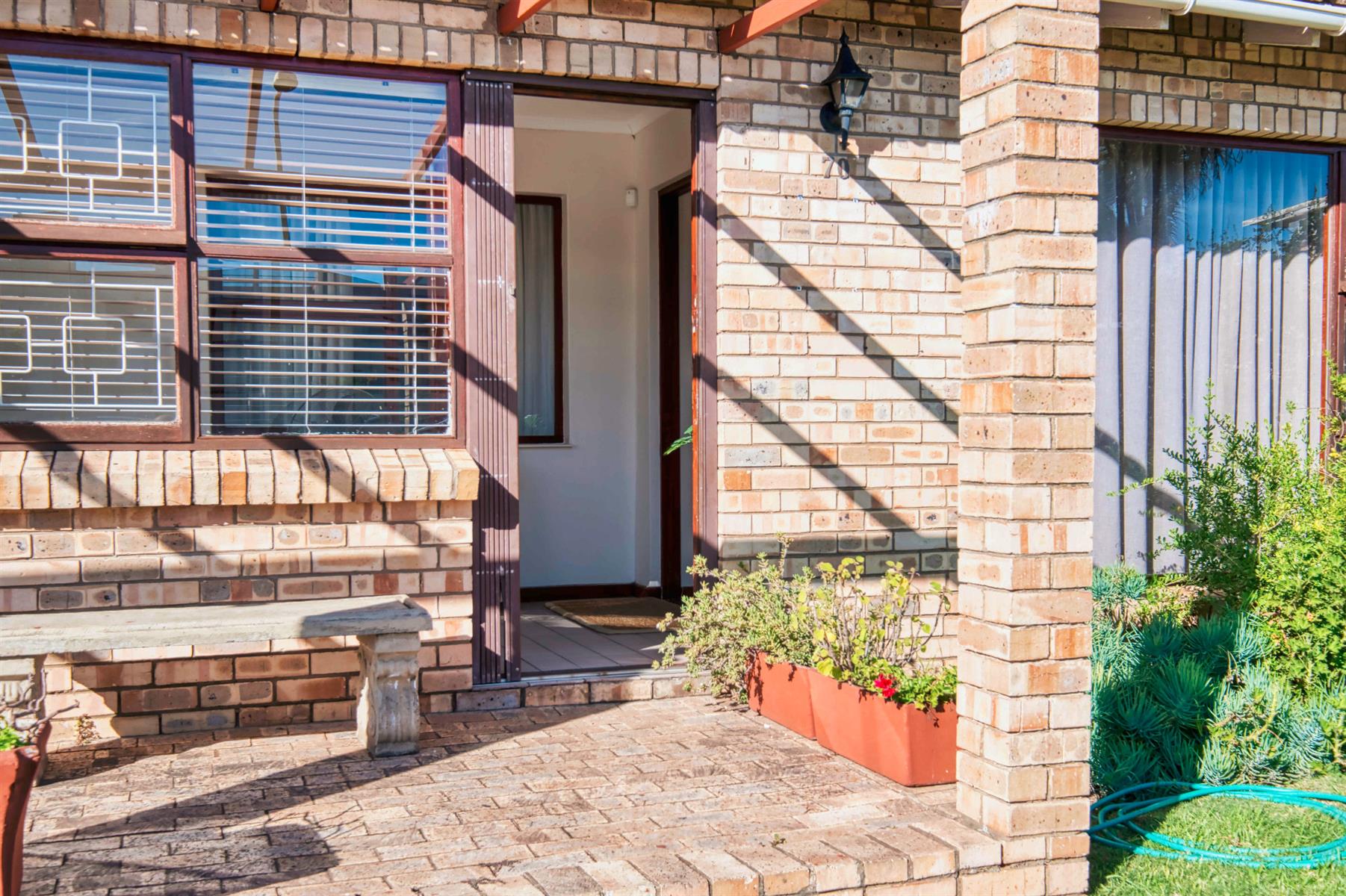 Centrally Situated, Low Maintenance Town House in Popular Koensprag