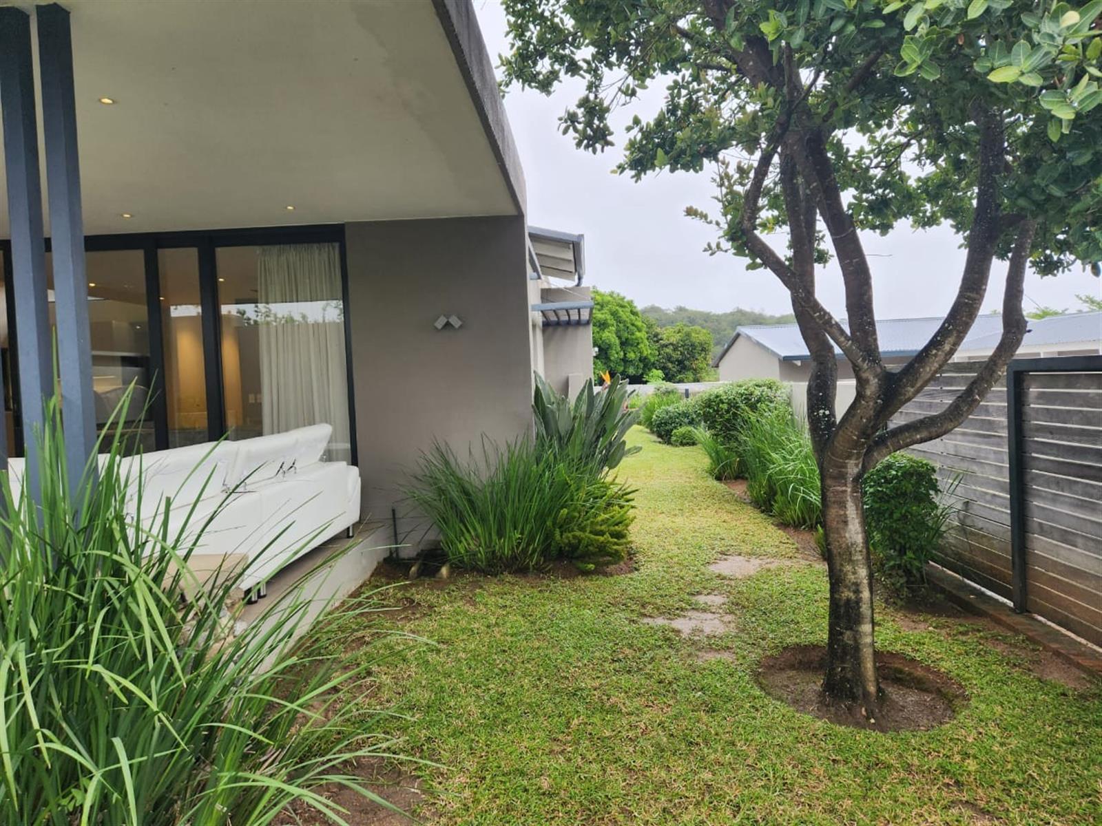 Excecutive Home, well designed property in a Secure Esate with a private garden.