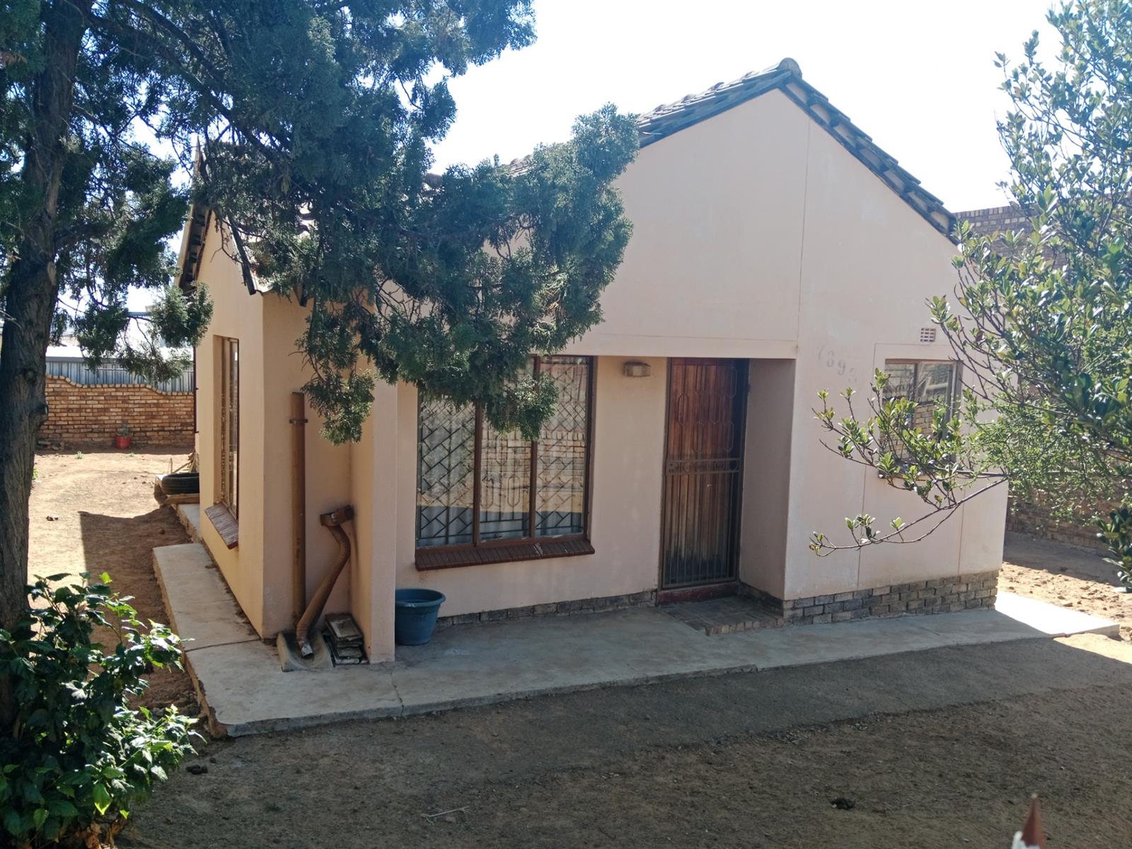 FOR SALE: Beautiful Family Home in Mabopane Unit M, Prime Investment Opportunity