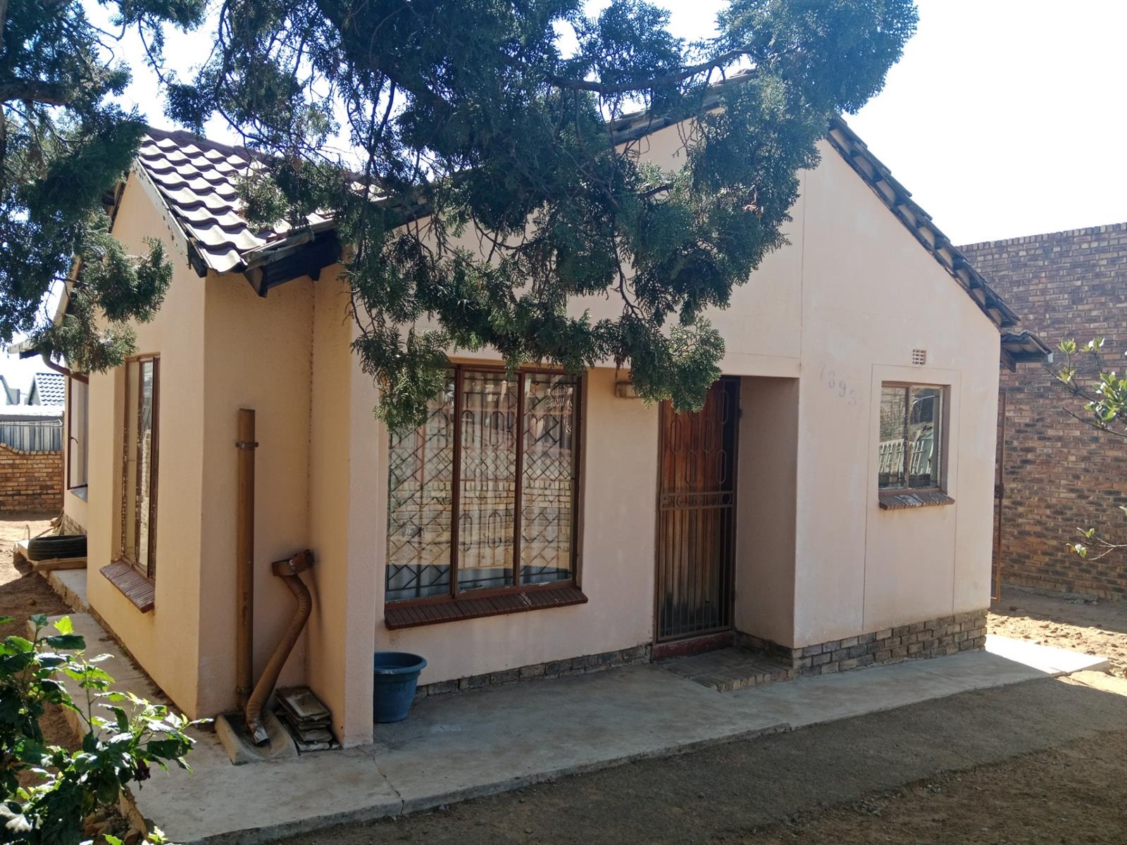 FOR SALE: Beautiful Family Home in Mabopane Unit M, Prime Investment Opportunity