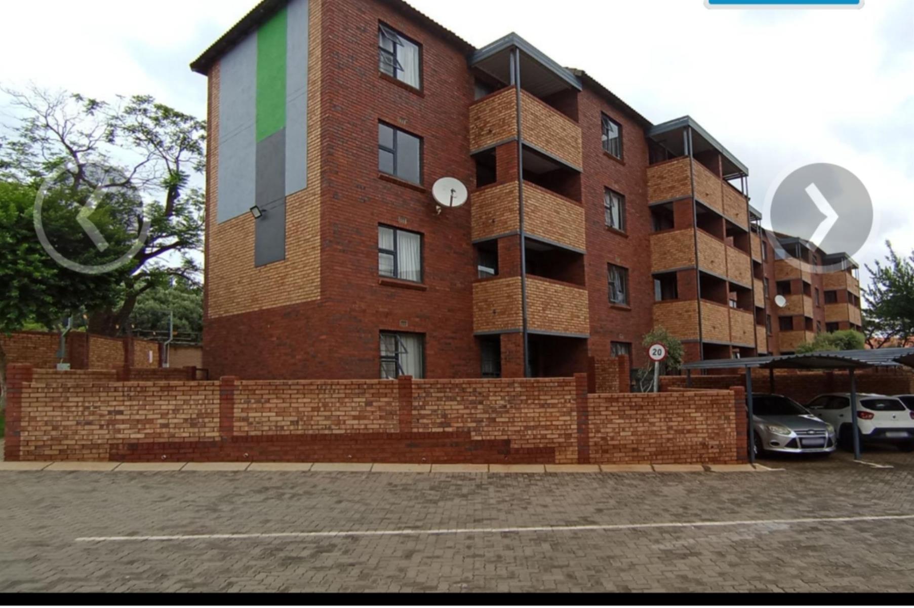 Townhouse For Sale in La Montagne, Pretoria