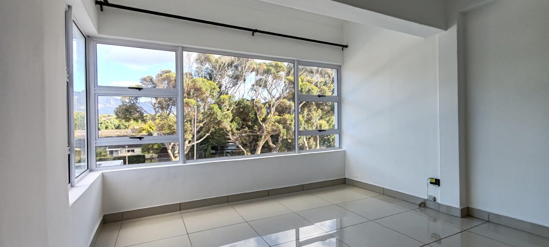 Spectacular 2nd Floor 1-Bedroom Apartment in Bergvliet Vistas