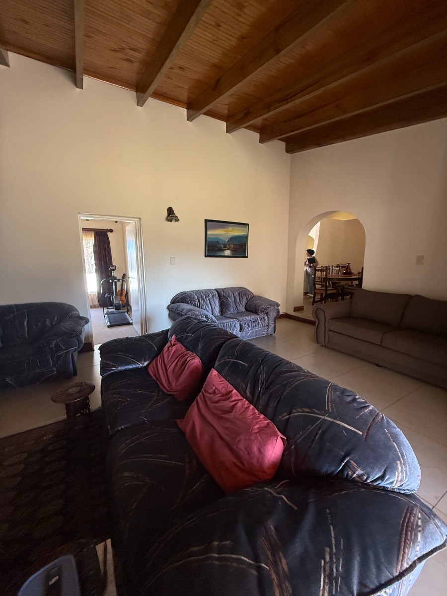 Modern Family Living with Investment Potential in the Heart of Malabar