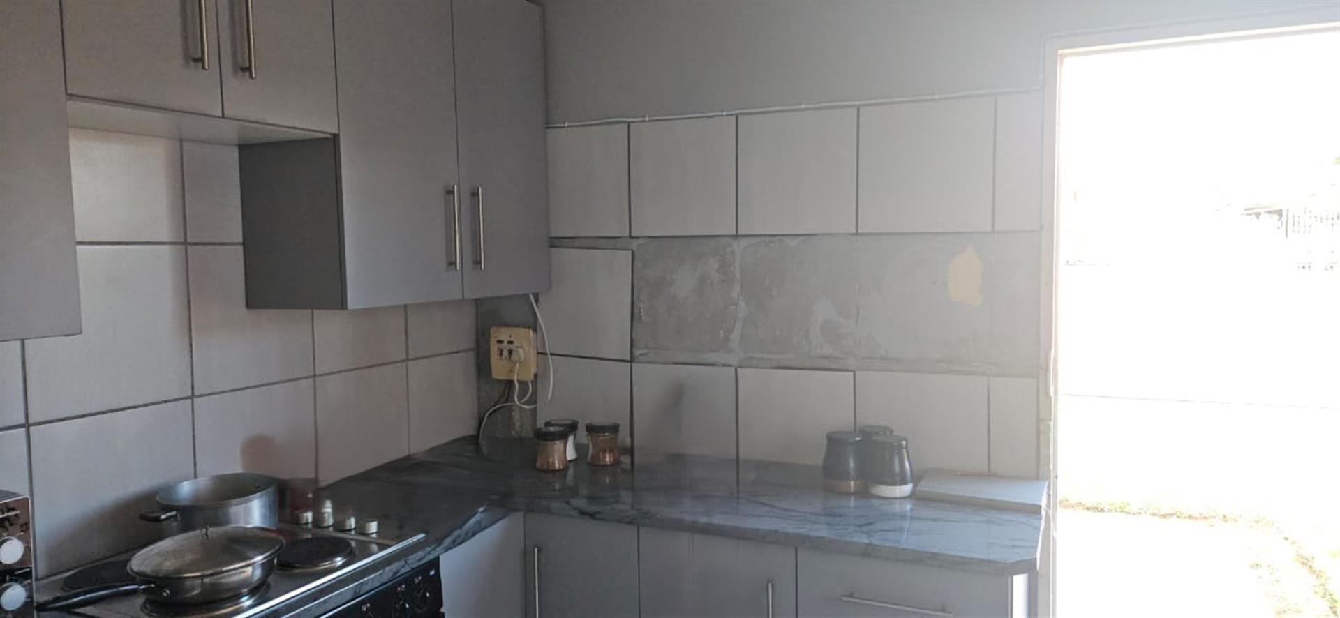 House For Sale in Roodepan, Kimberley
