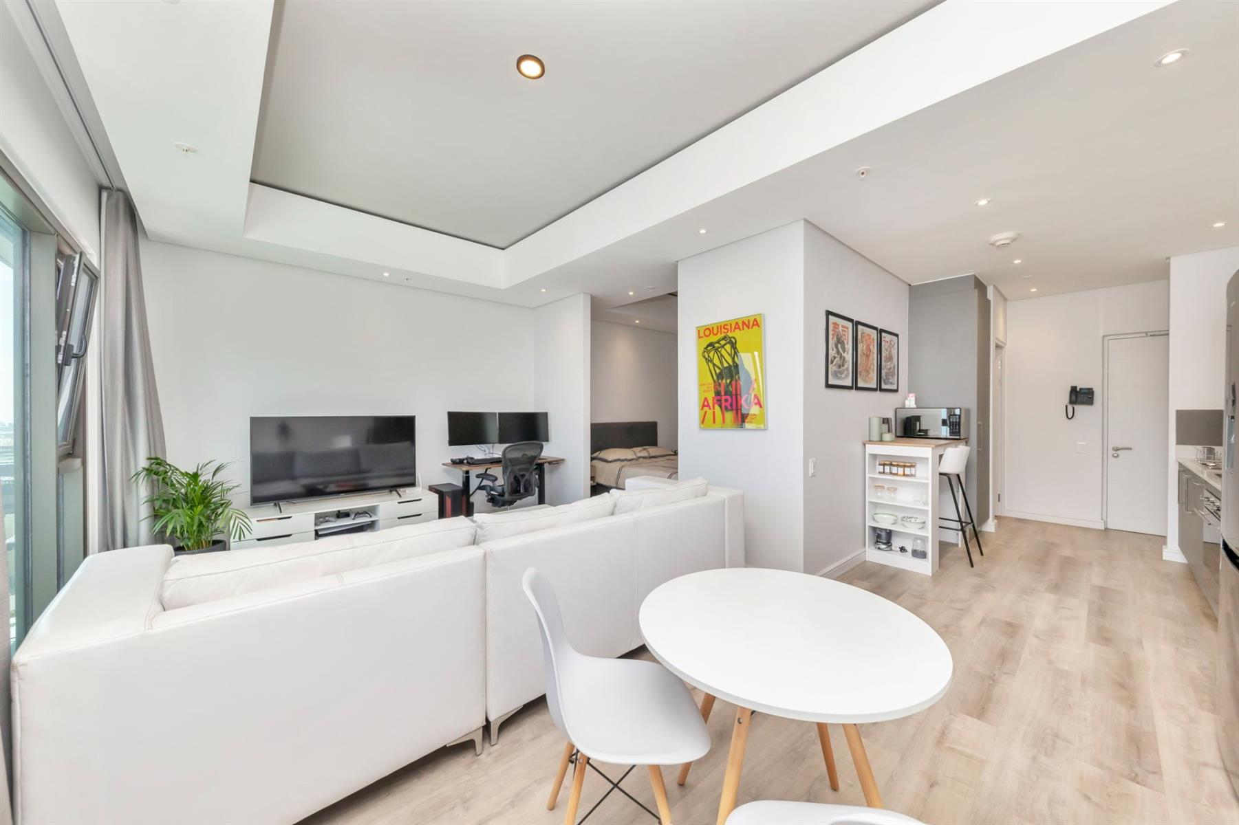 Furnished 1 Bedroom Apartment on the 23rd Floor - Harbour Arch