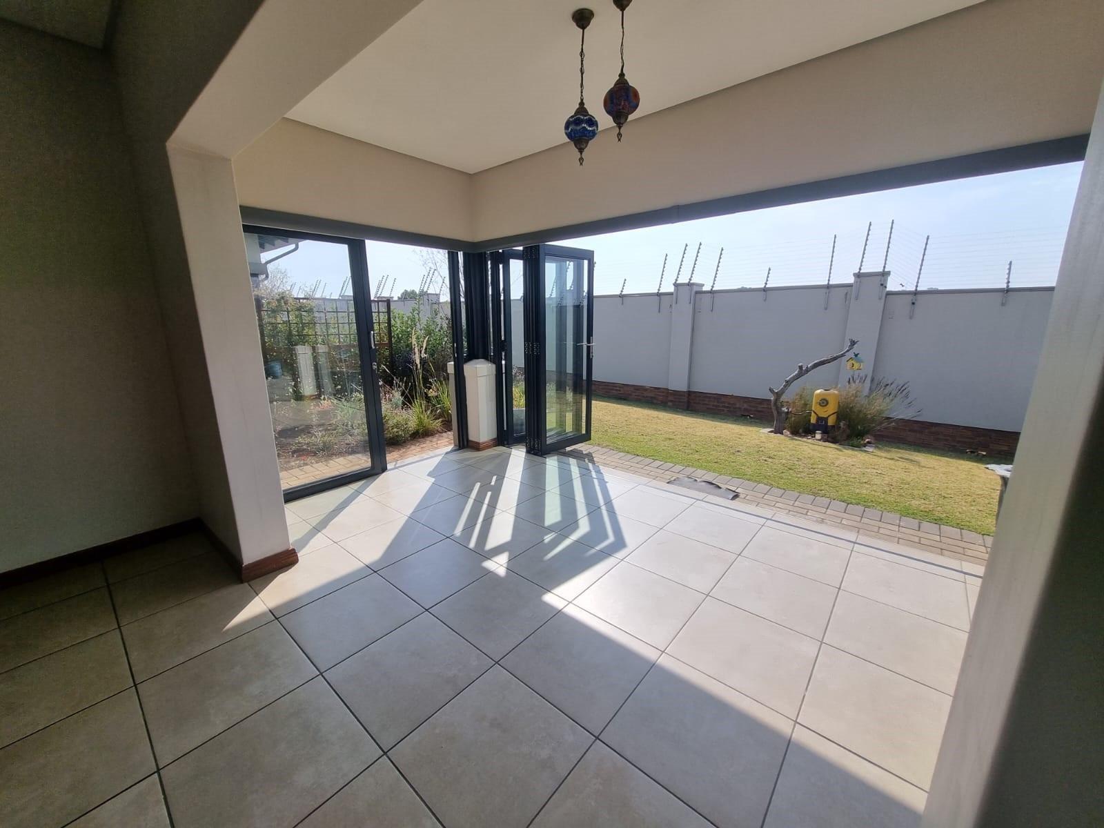 2 Bedrooms 2 Bathrooms House in an Amazing over 50s Estate