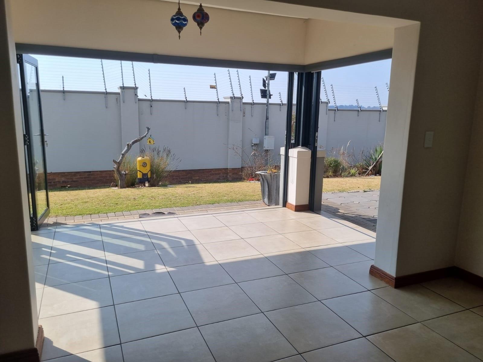 2 Bedrooms 2 Bathrooms House in an Amazing over 50s Estate