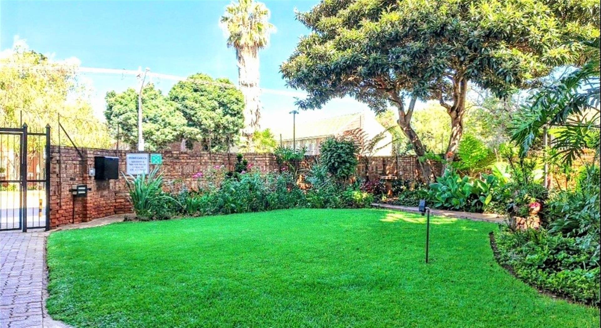 MORDERN 2 BEDROOM APARTMENT IN PRETORIA NORTH