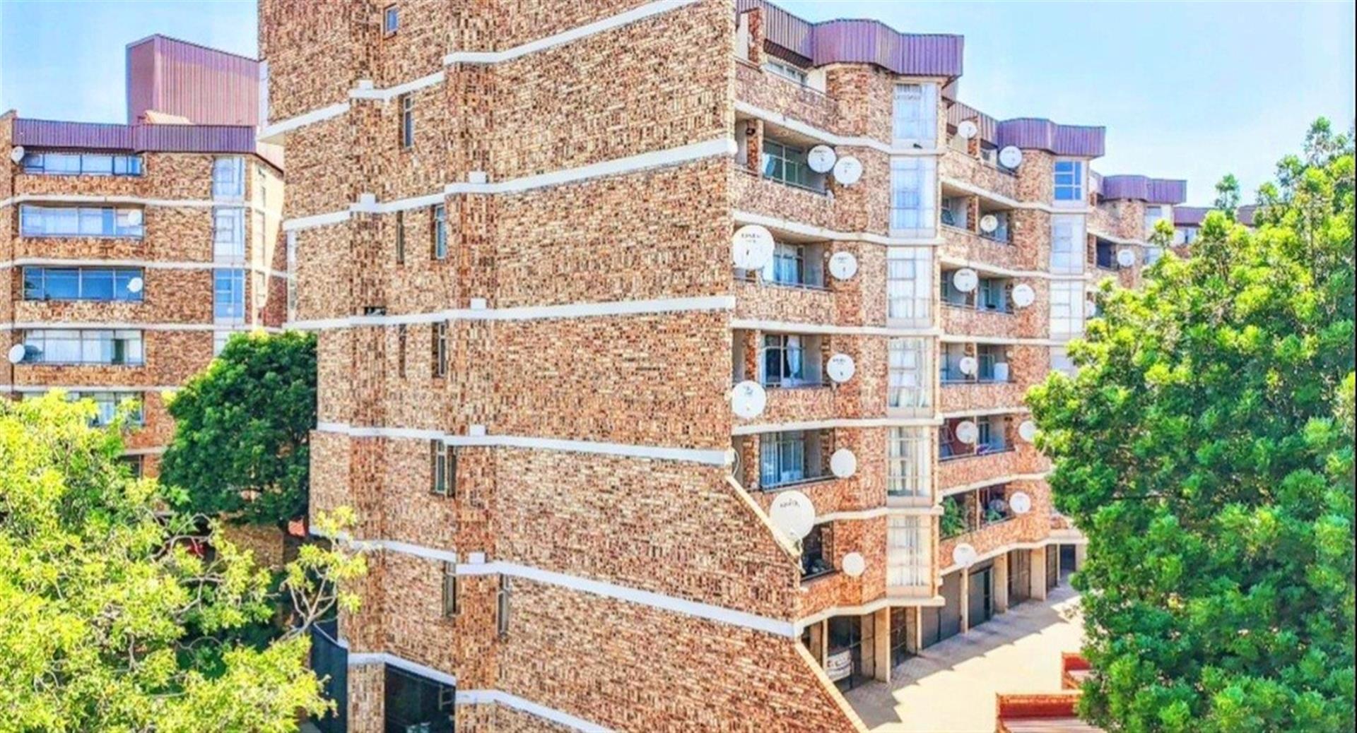 MORDERN 2 BEDROOM APARTMENT IN PRETORIA NORTH