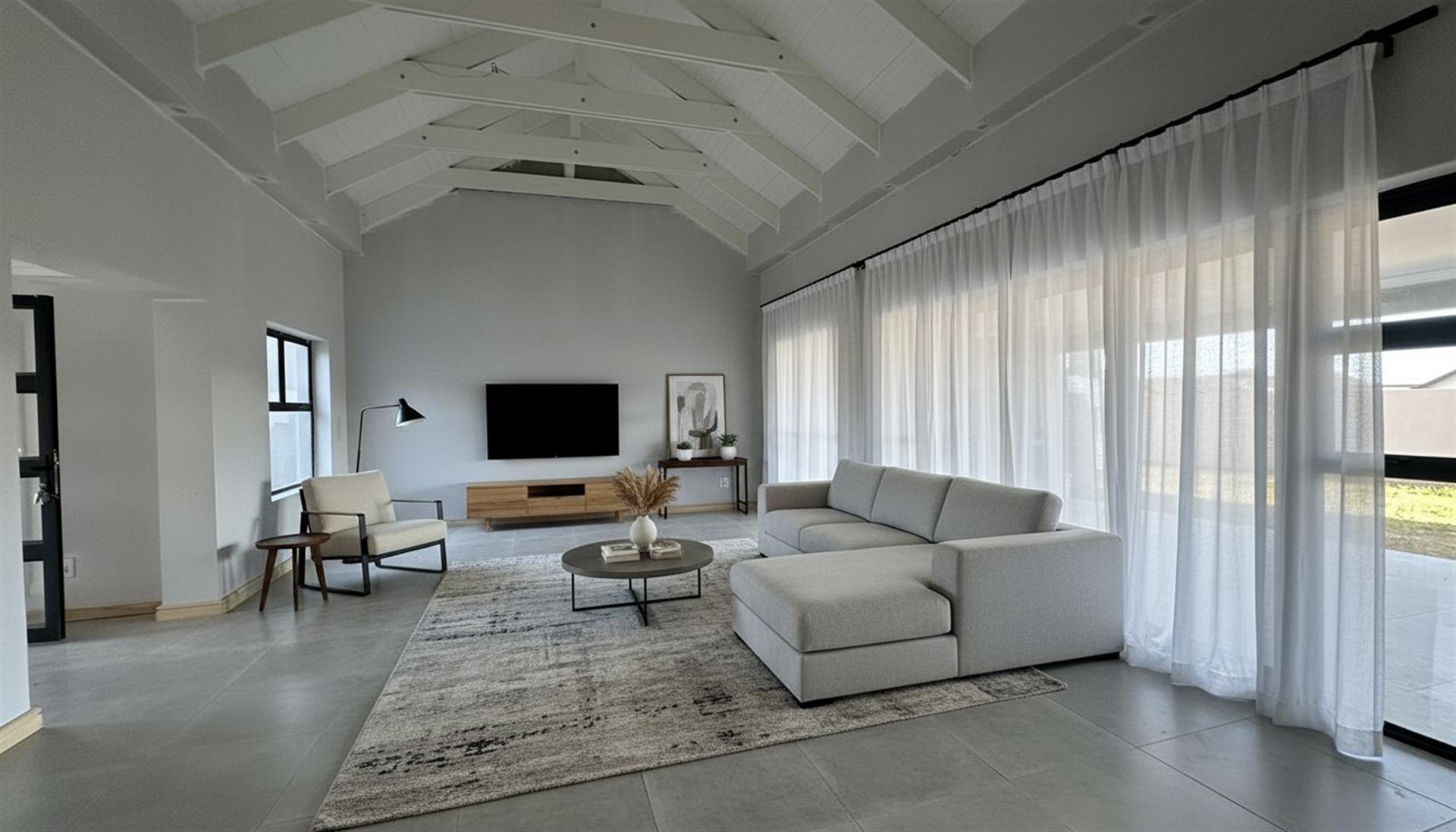 House For Sale in Paarl South, Paarl