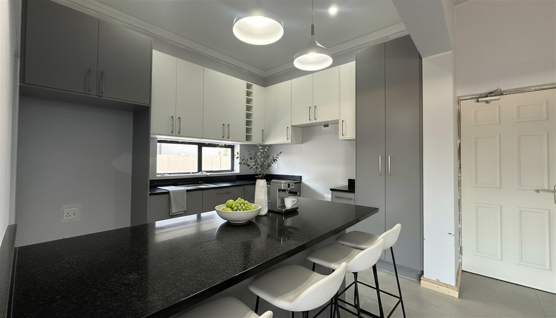 House For Sale in Paarl South, Paarl