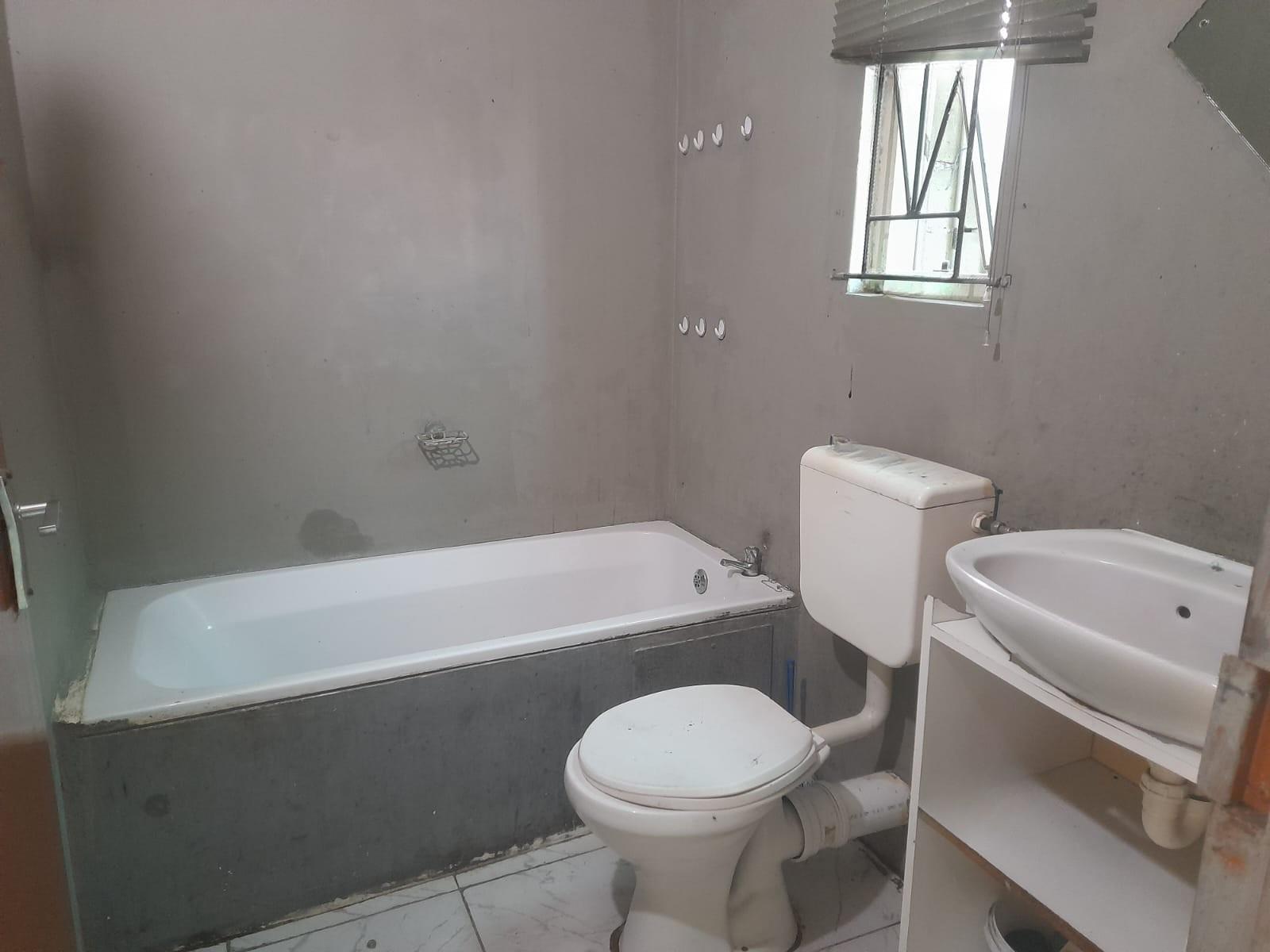 2 Bedroom House For Sale in Leiden, Delft