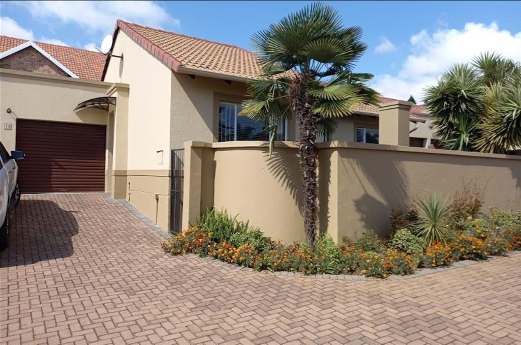 3bed, 2Baths House For Sale in Amberfield Heights, Centurion