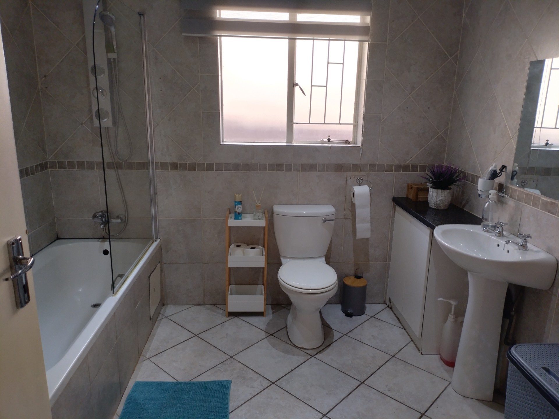 3bed, 2Baths House For Sale in Amberfield Heights, Centurion