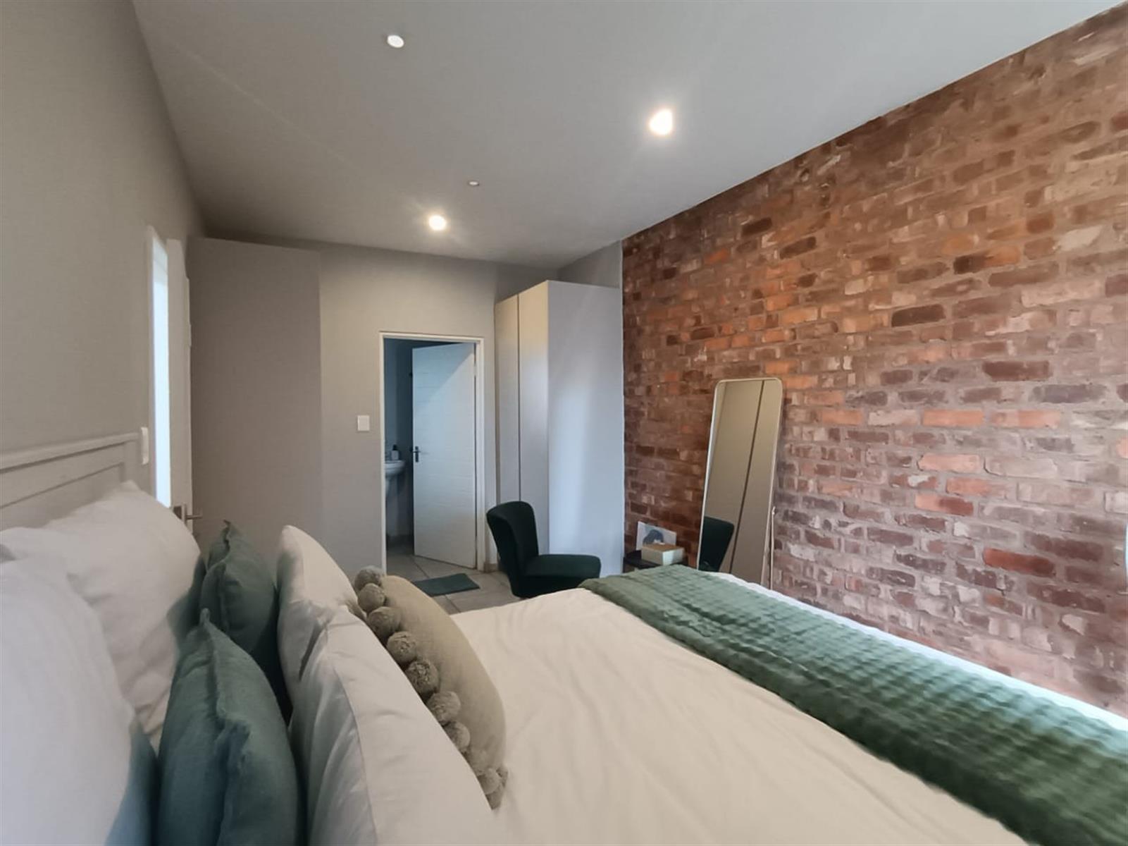 1 Bedroom 1 bathroom Apartment To Rent in Nelspruit Ext 37, Nelspruit