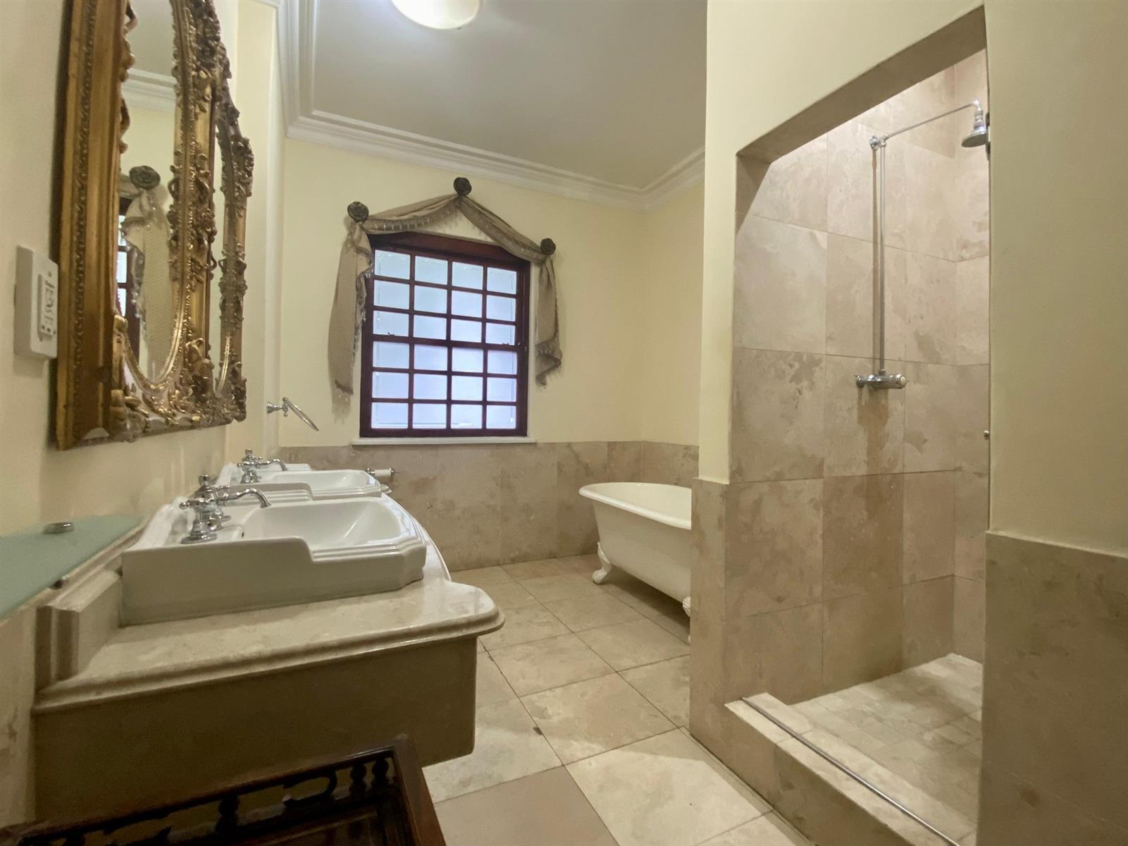 Luxury Open-Plan Studio Apartment Fully Furnished with Spacious Balcony (106)