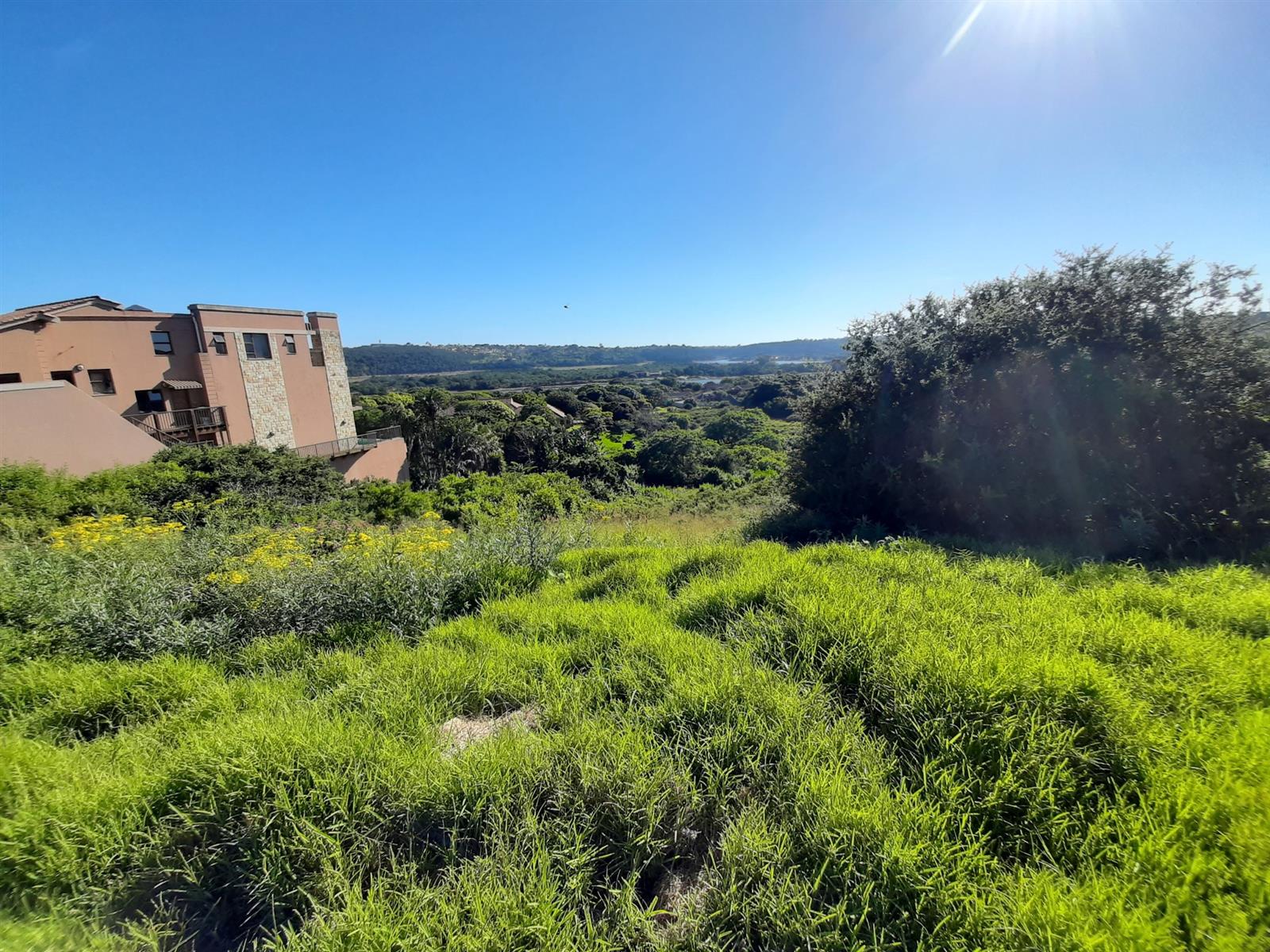 Vacant Land in Riverview Waterfront Estate